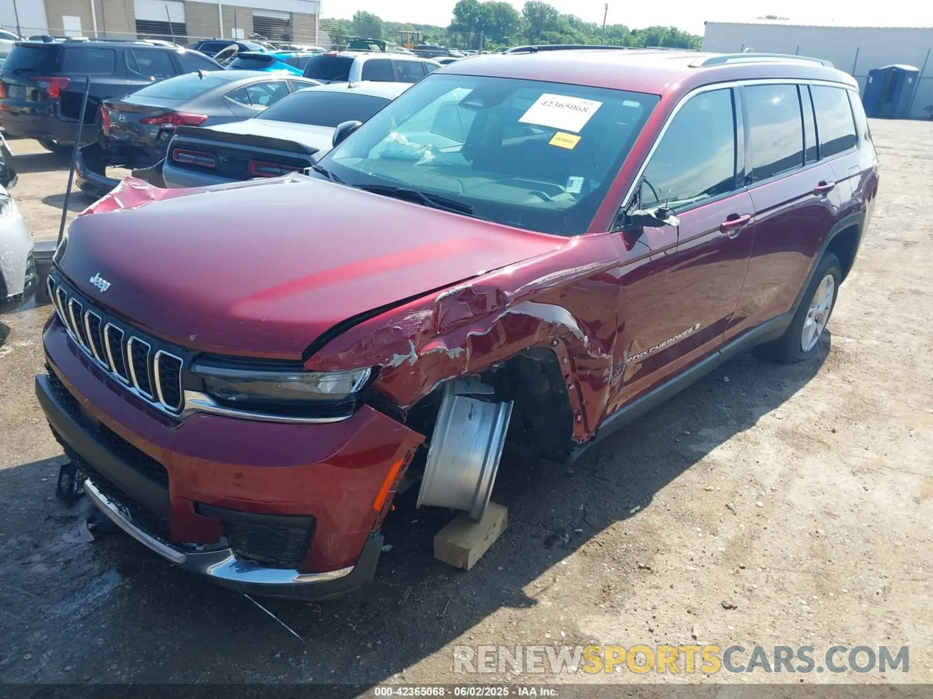 6 Photograph of a damaged car 1C4RJKAG2P8861266 JEEP GRAND CHEROKEE L 2023