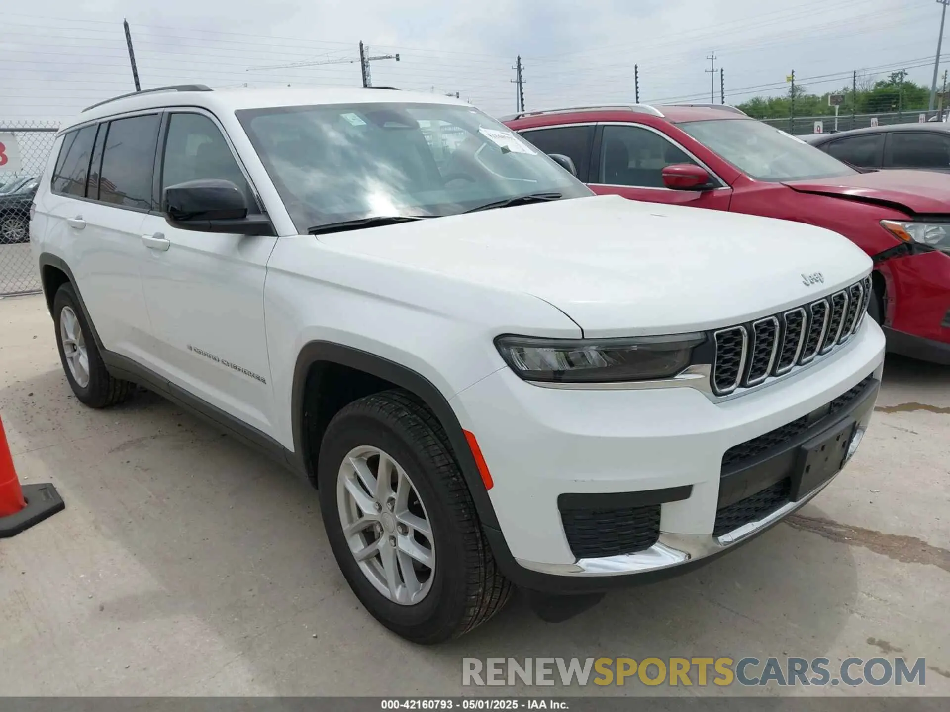 1 Photograph of a damaged car 1C4RJKAG2P8886135 JEEP GRAND CHEROKEE L 2023