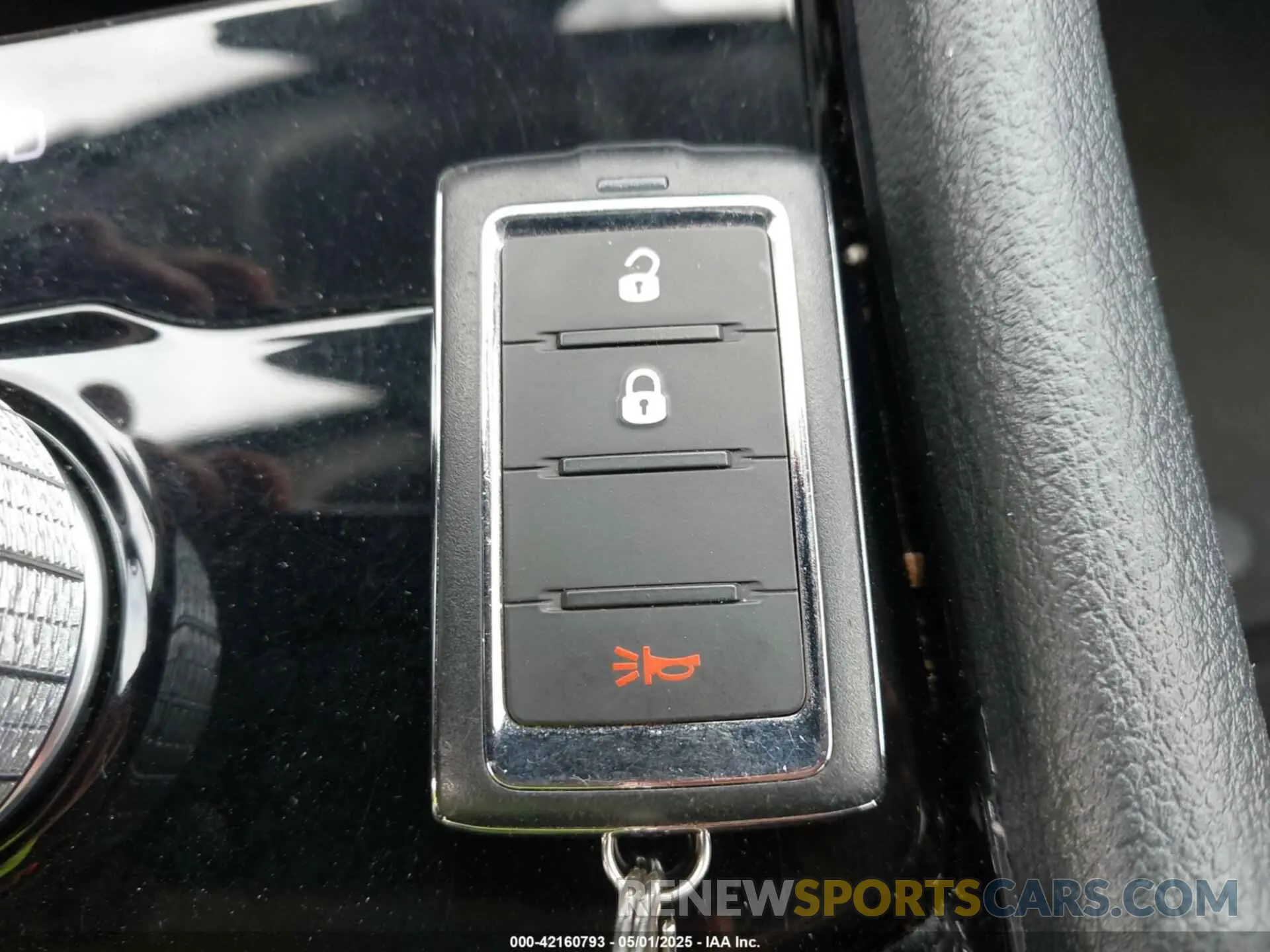 11 Photograph of a damaged car 1C4RJKAG2P8886135 JEEP GRAND CHEROKEE L 2023