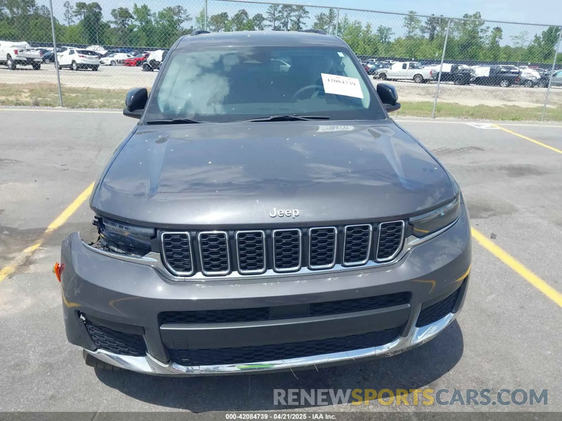 12 Photograph of a damaged car 1C4RJKAG3P8109737 JEEP GRAND CHEROKEE L 2023