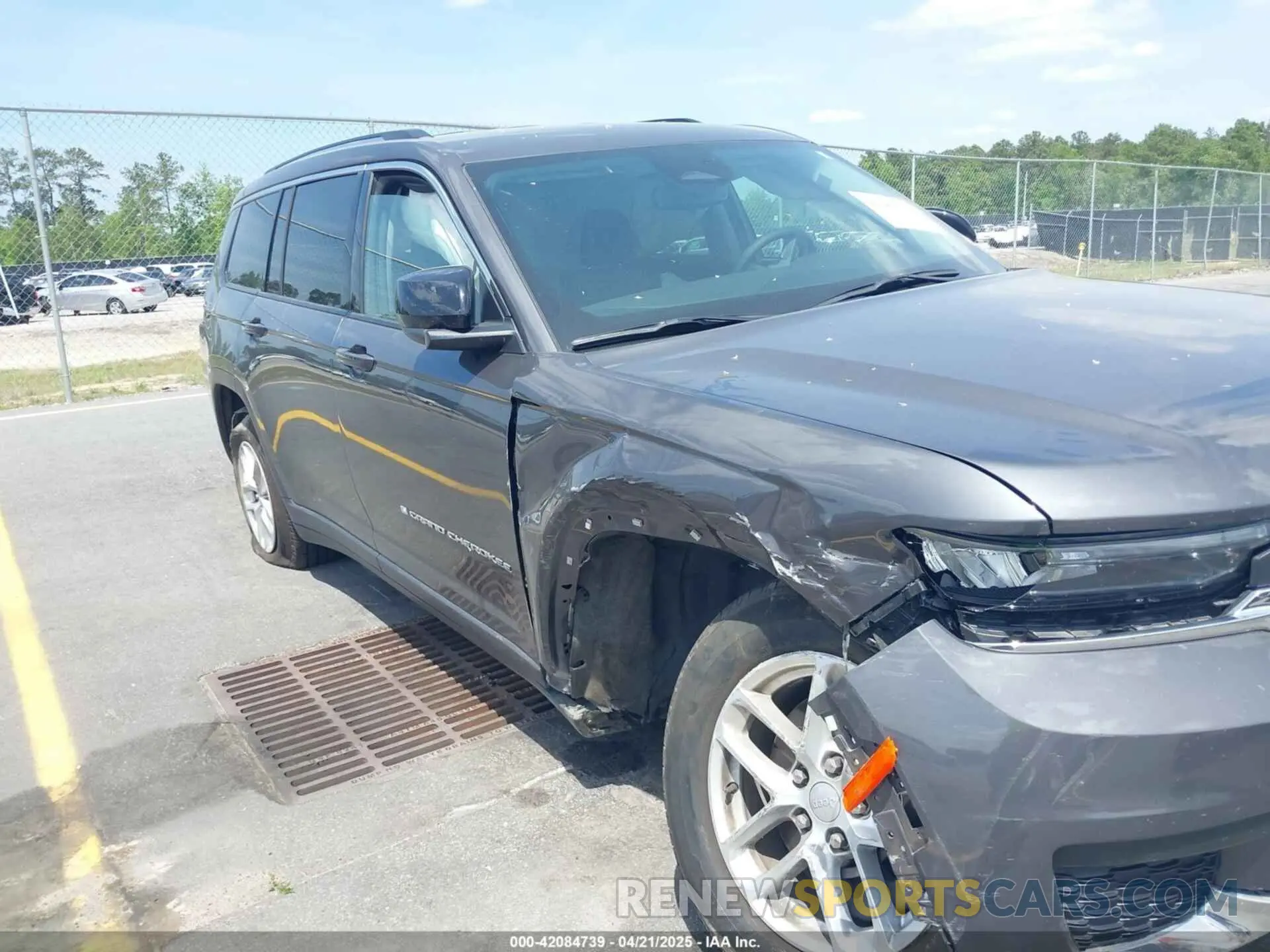 6 Photograph of a damaged car 1C4RJKAG3P8109737 JEEP GRAND CHEROKEE L 2023