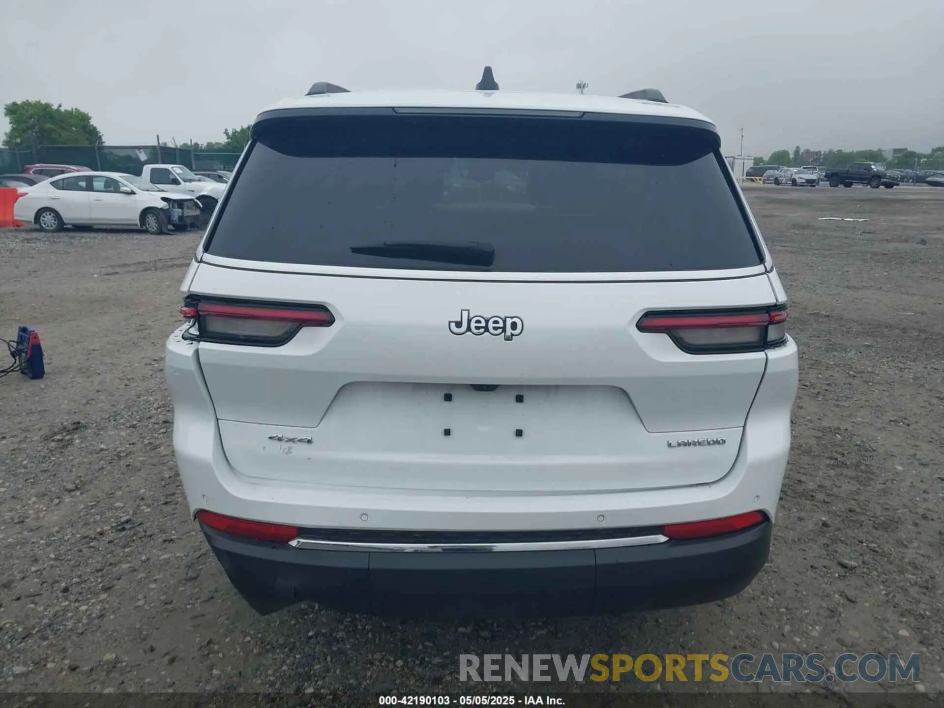 16 Photograph of a damaged car 1C4RJKAG3P8729567 JEEP GRAND CHEROKEE L 2023