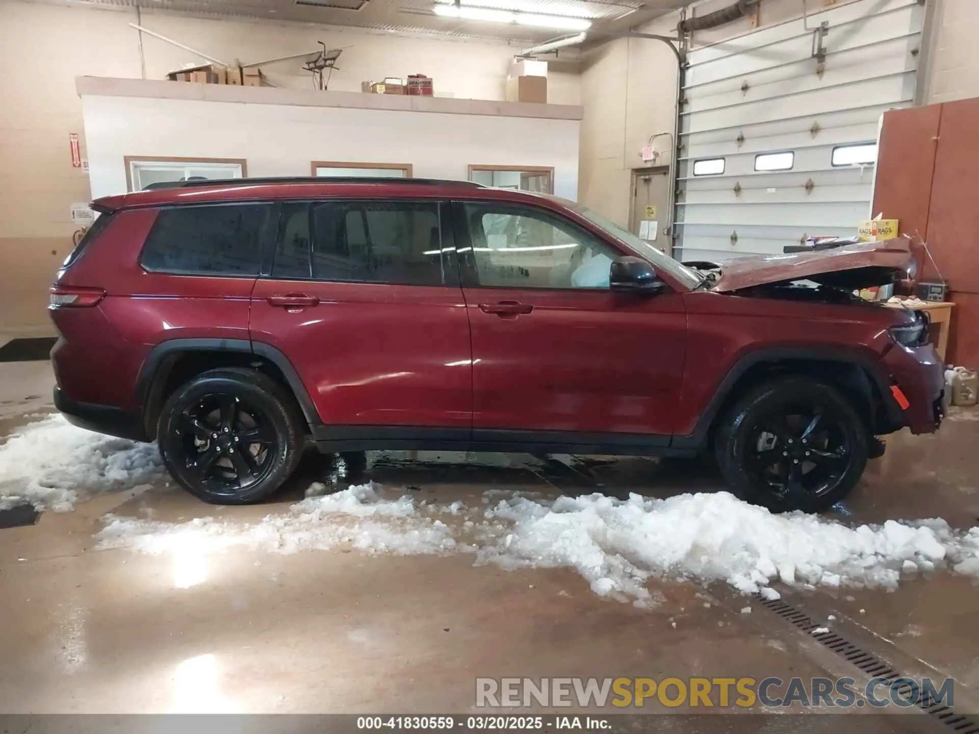 13 Photograph of a damaged car 1C4RJKAG3P8838742 JEEP GRAND CHEROKEE L 2023