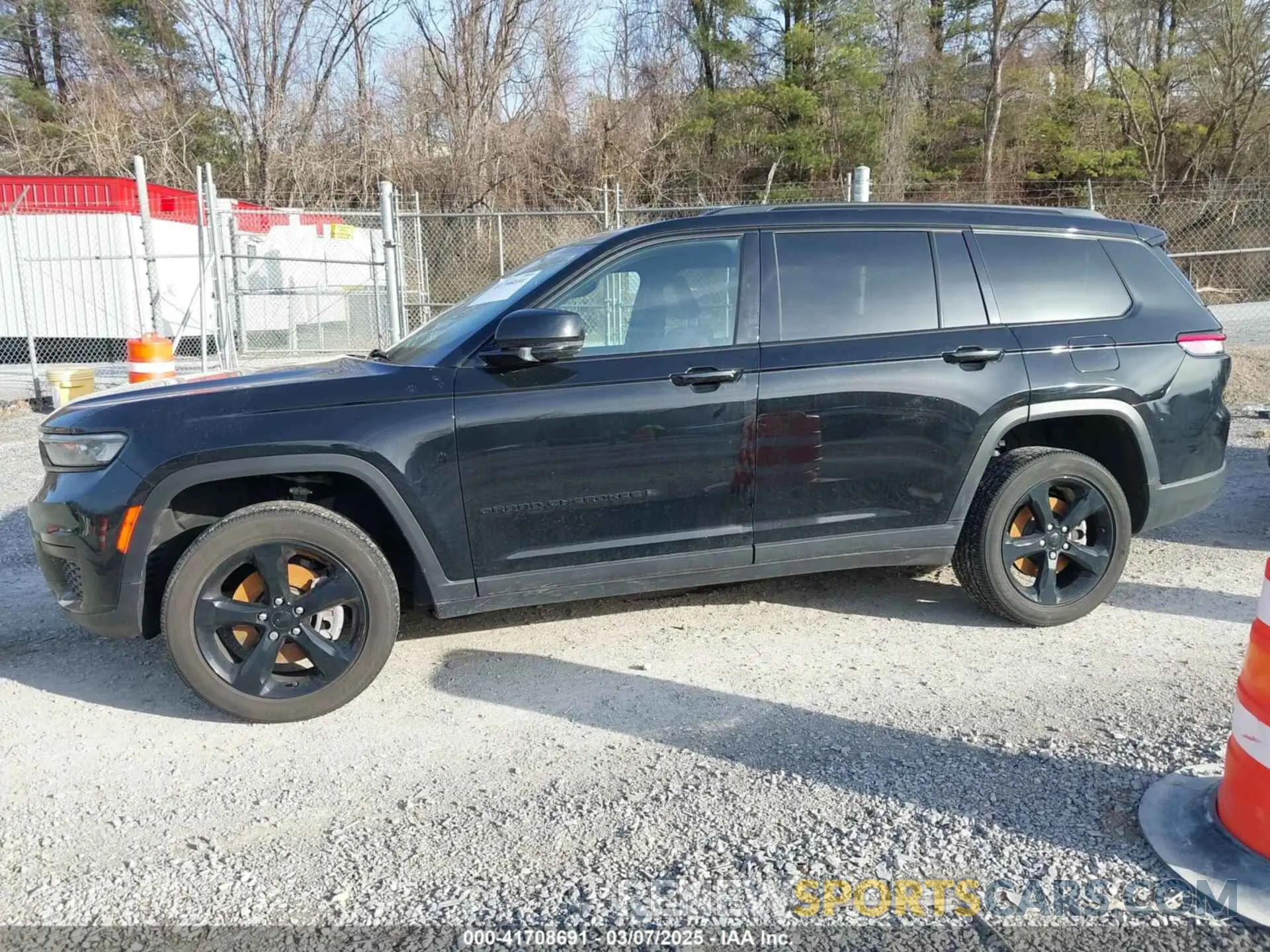 14 Photograph of a damaged car 1C4RJKAG3P8841009 JEEP GRAND CHEROKEE L 2023