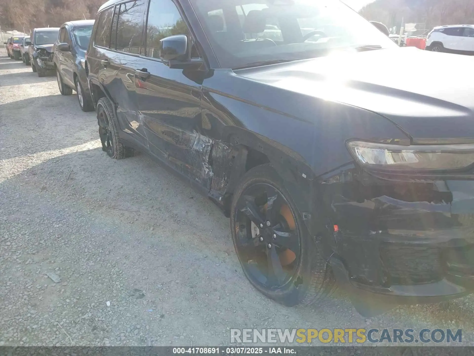 6 Photograph of a damaged car 1C4RJKAG3P8841009 JEEP GRAND CHEROKEE L 2023