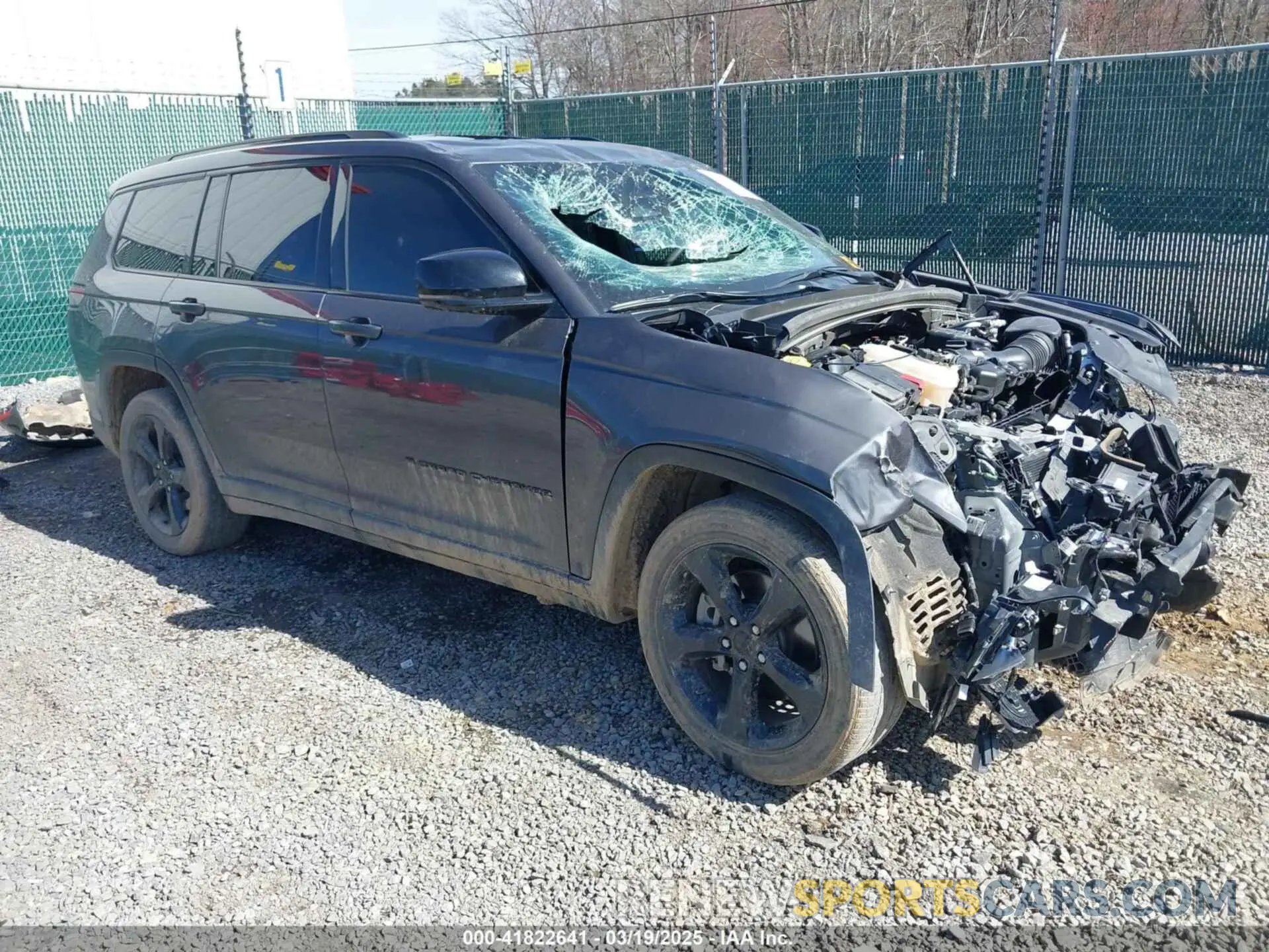 1 Photograph of a damaged car 1C4RJKAG4P8769673 JEEP GRAND CHEROKEE L 2023