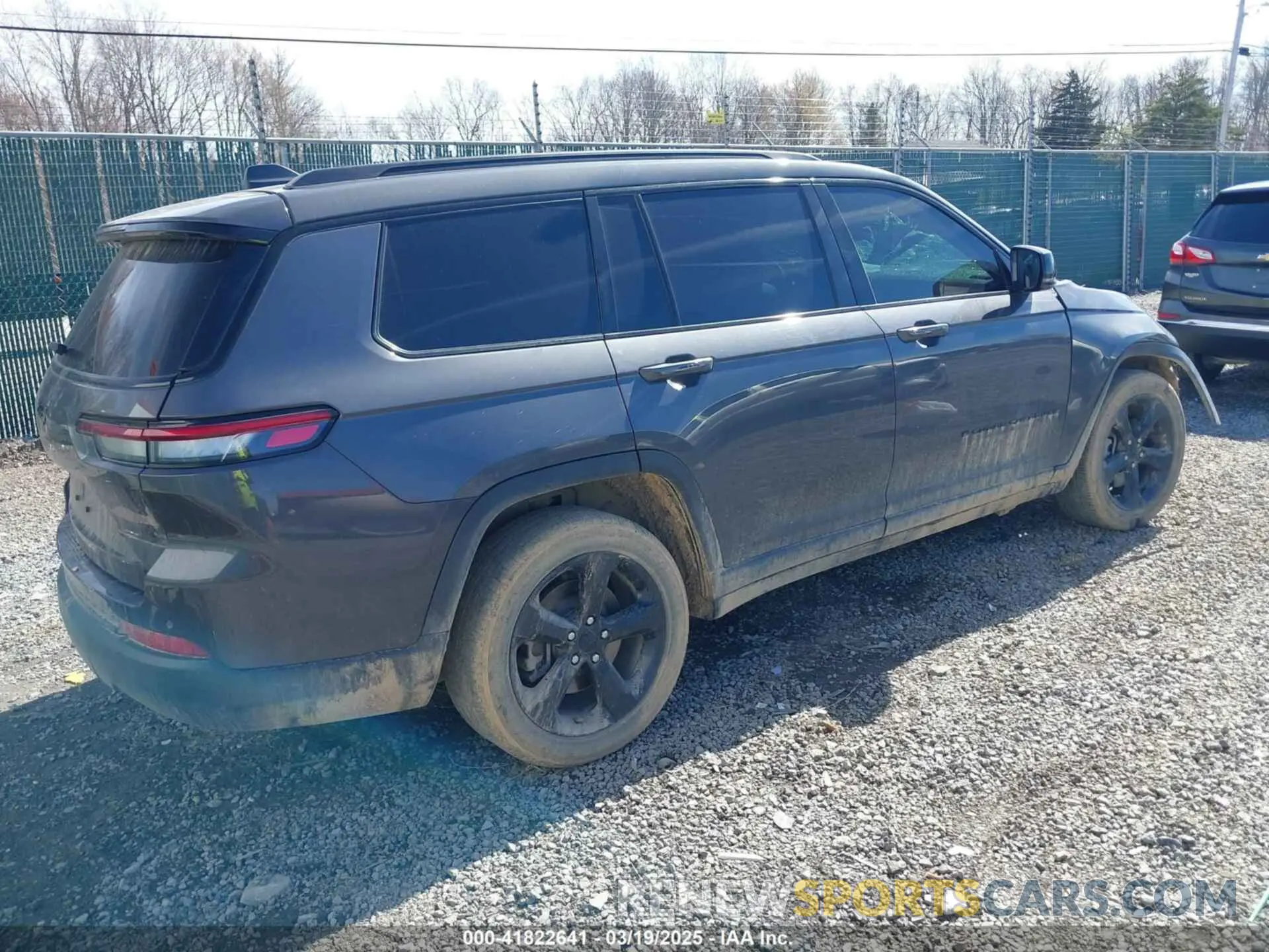 4 Photograph of a damaged car 1C4RJKAG4P8769673 JEEP GRAND CHEROKEE L 2023
