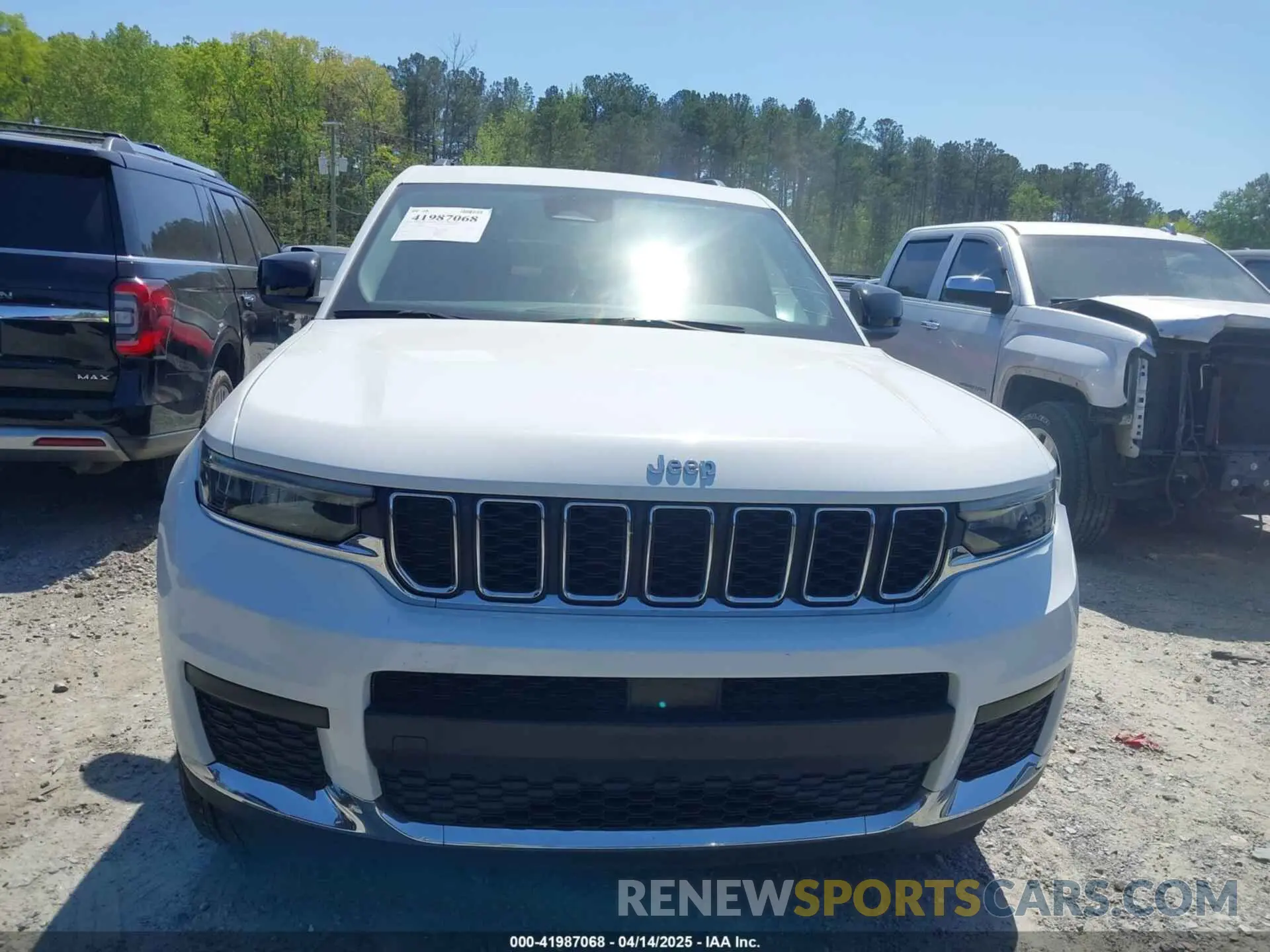 12 Photograph of a damaged car 1C4RJKAG4P8884547 JEEP GRAND CHEROKEE L 2023