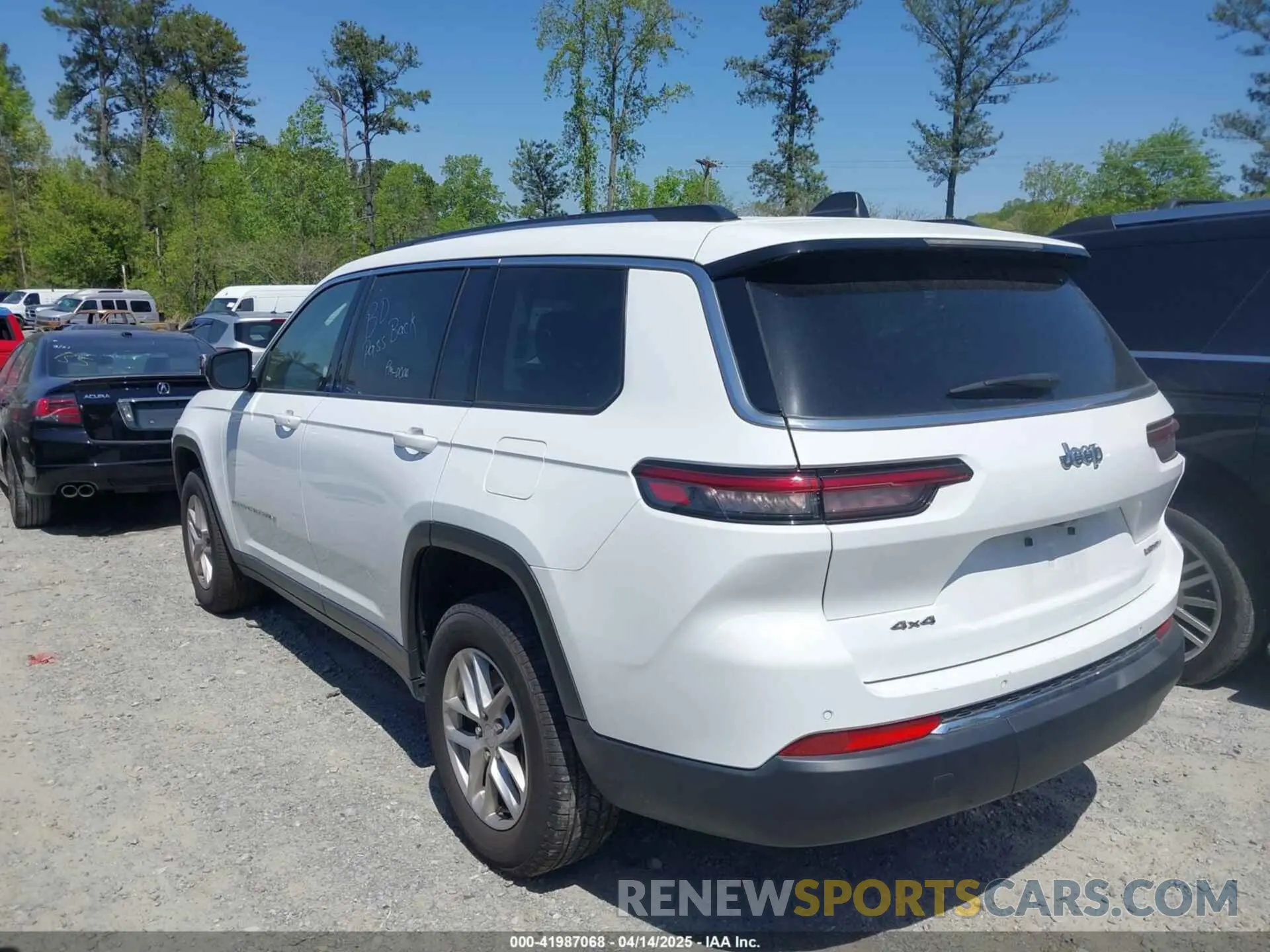 14 Photograph of a damaged car 1C4RJKAG4P8884547 JEEP GRAND CHEROKEE L 2023