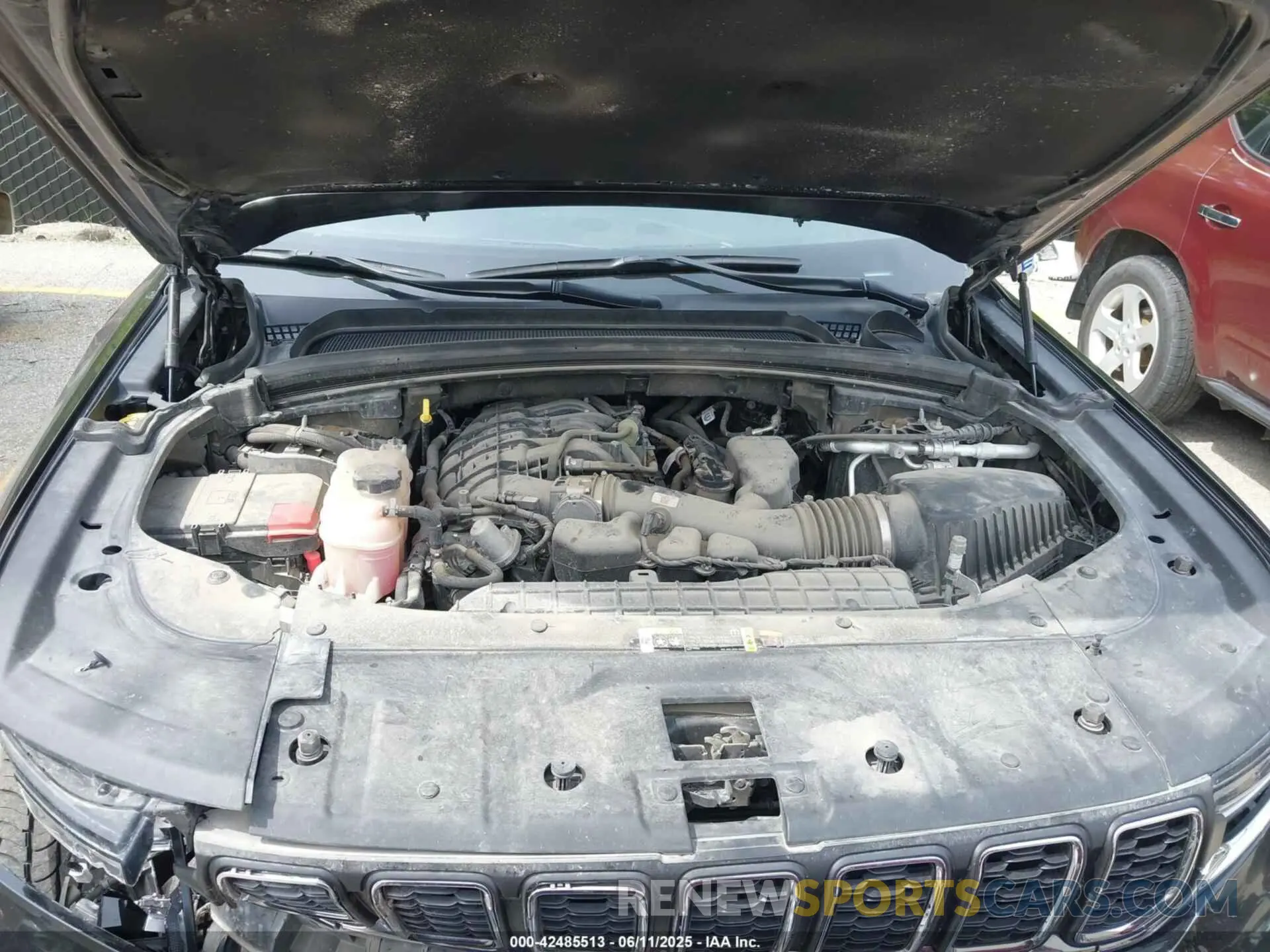 10 Photograph of a damaged car 1C4RJKAG6P8865787 JEEP GRAND CHEROKEE L 2023
