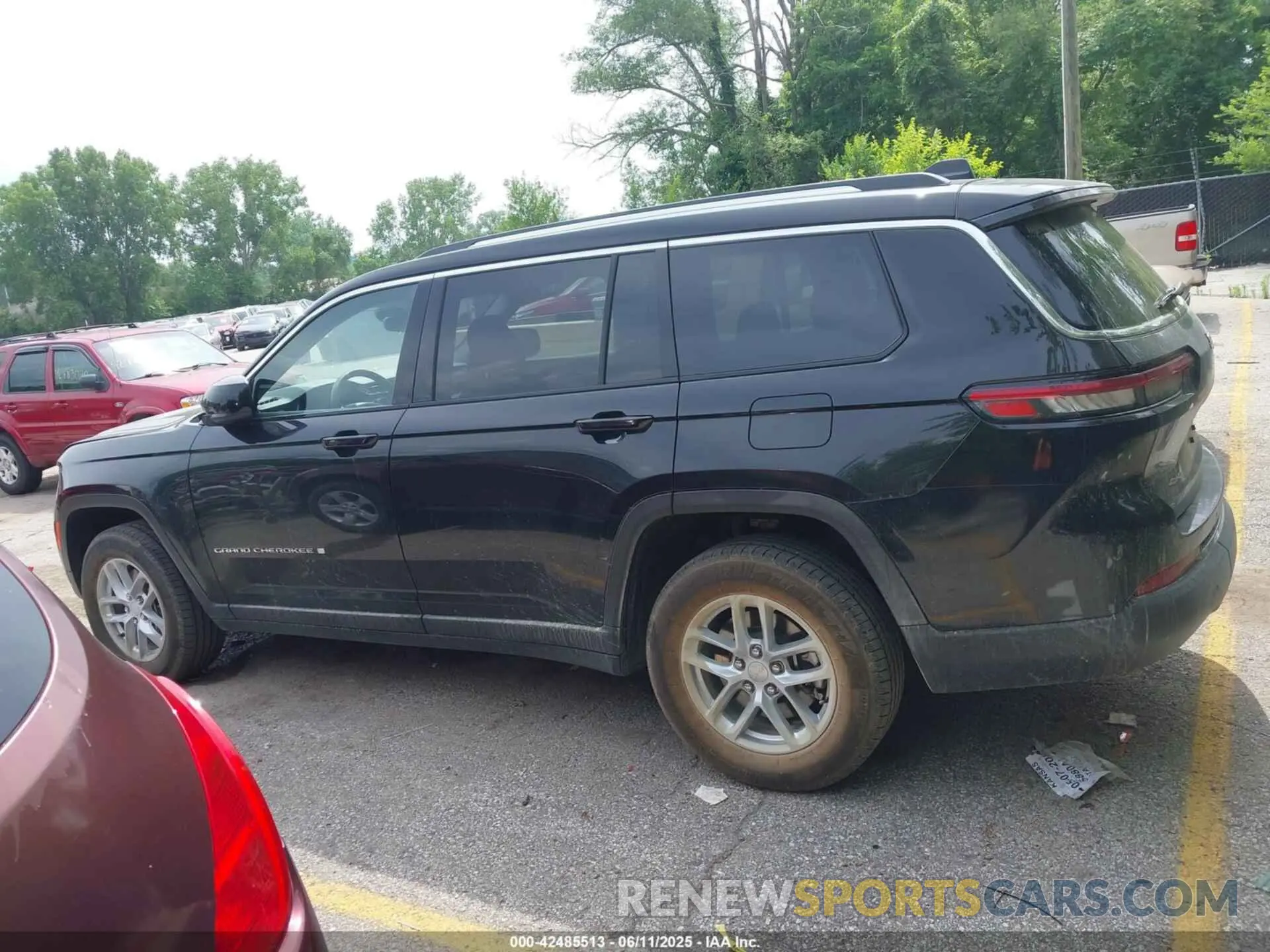 14 Photograph of a damaged car 1C4RJKAG6P8865787 JEEP GRAND CHEROKEE L 2023