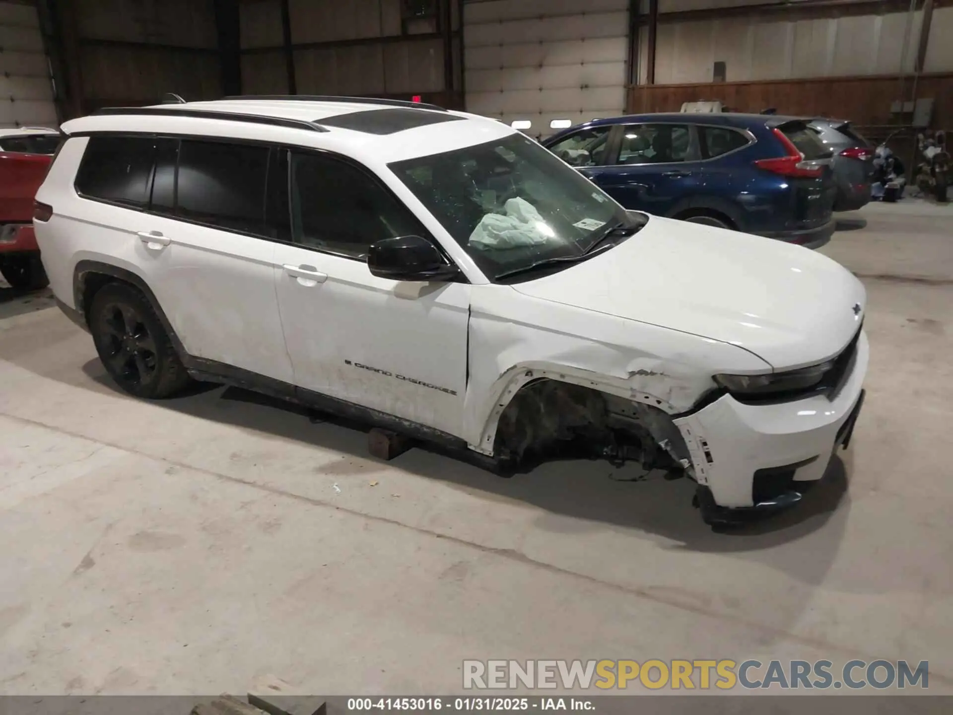 1 Photograph of a damaged car 1C4RJKAG7P8701187 JEEP GRAND CHEROKEE L 2023