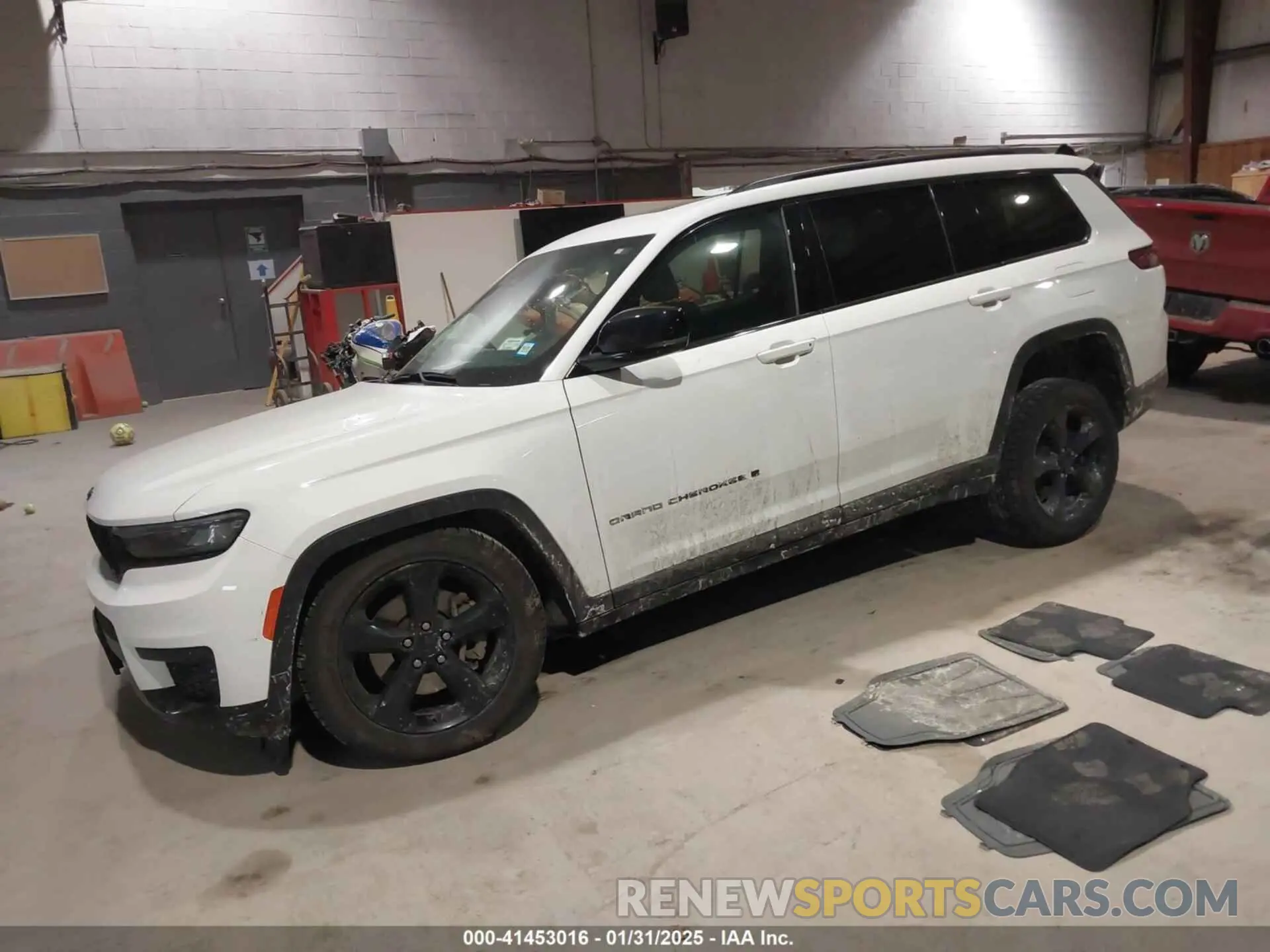 2 Photograph of a damaged car 1C4RJKAG7P8701187 JEEP GRAND CHEROKEE L 2023