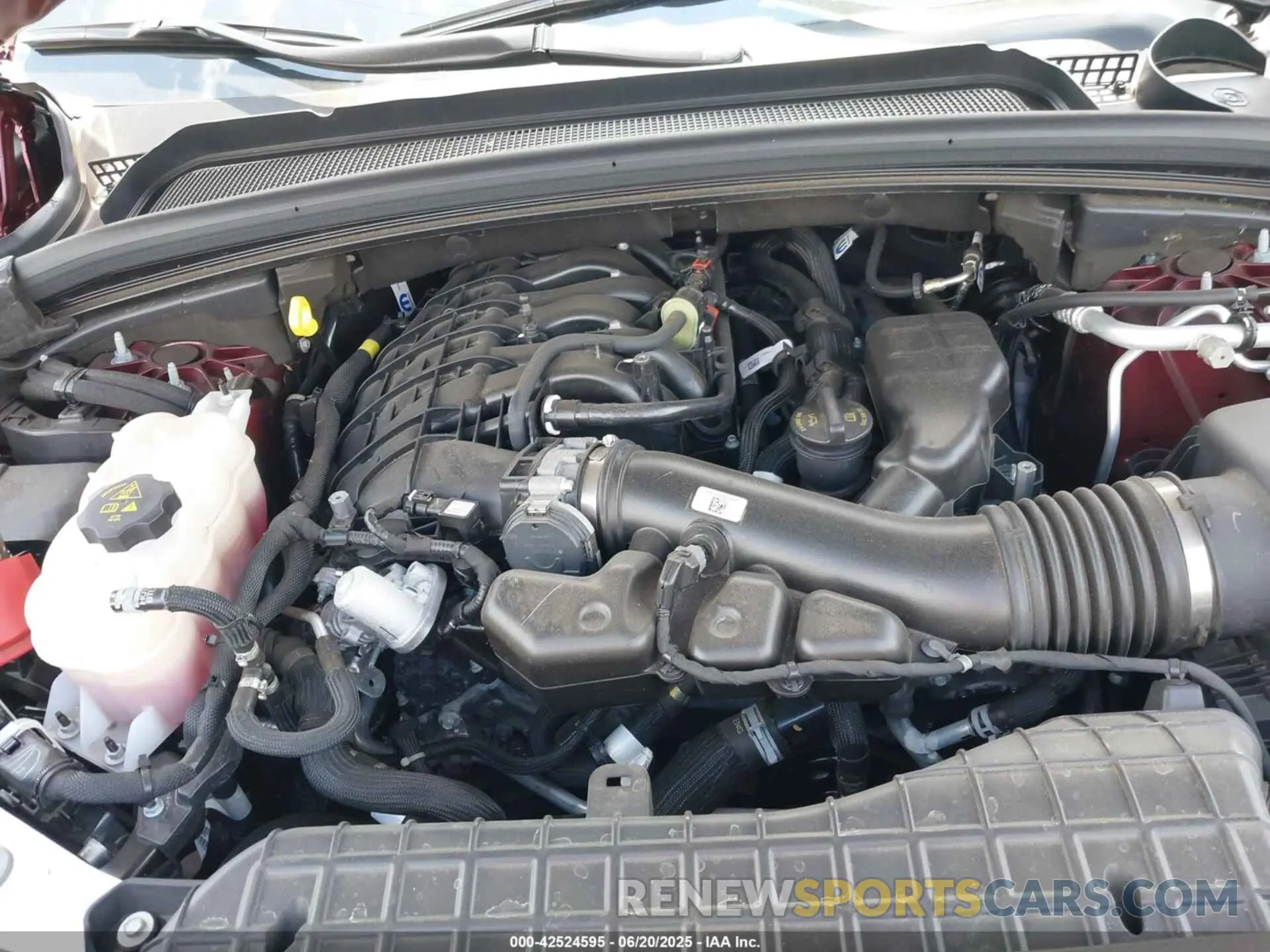 10 Photograph of a damaged car 1C4RJKAG9P8874080 JEEP GRAND CHEROKEE L 2023