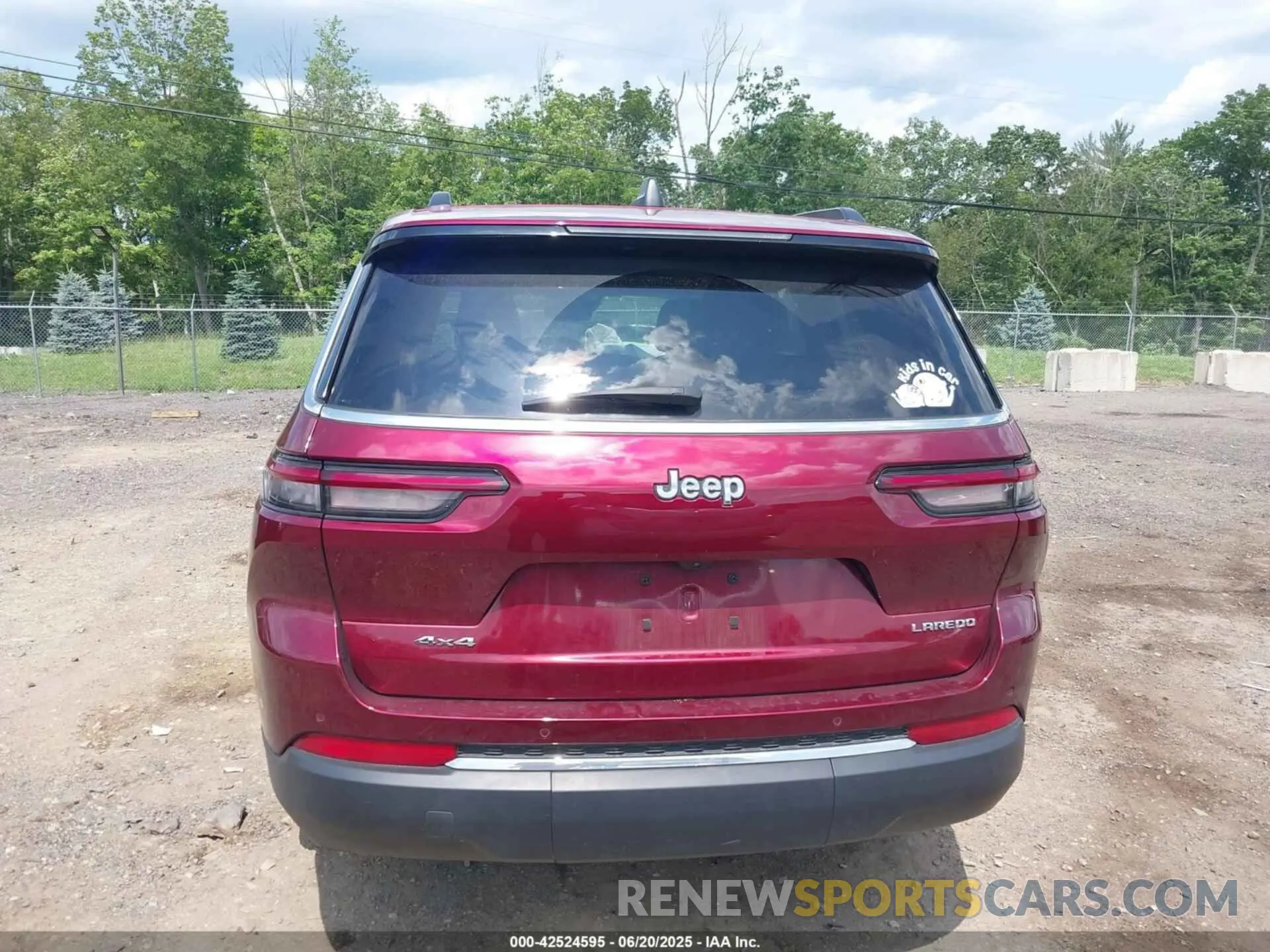 16 Photograph of a damaged car 1C4RJKAG9P8874080 JEEP GRAND CHEROKEE L 2023