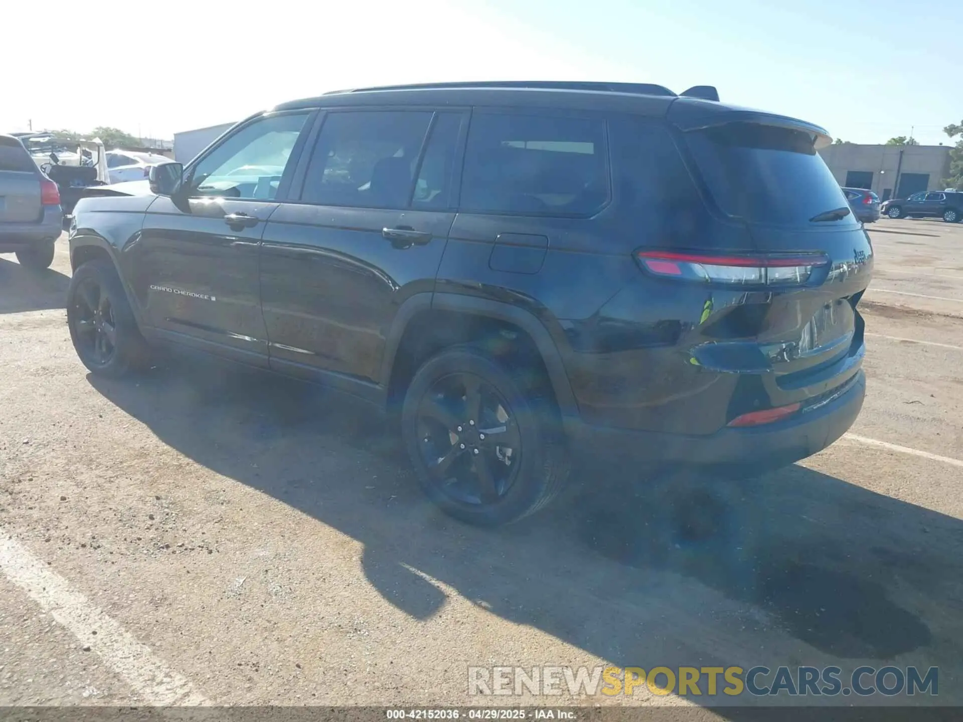 3 Photograph of a damaged car 1C4RJKAG9P8898993 JEEP GRAND CHEROKEE L 2023