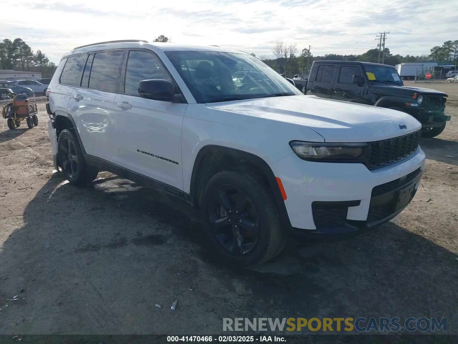 1 Photograph of a damaged car 1C4RJKAGXP8793041 JEEP GRAND CHEROKEE L 2023