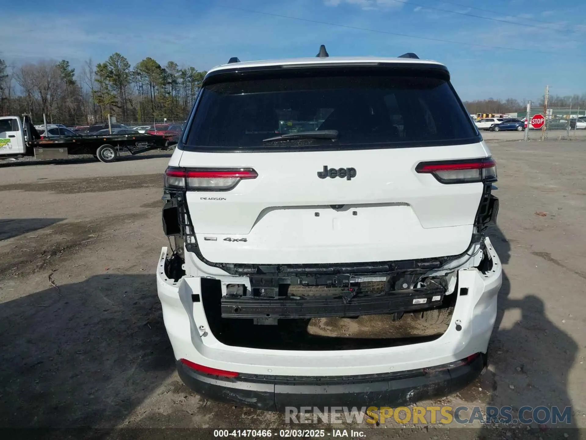 16 Photograph of a damaged car 1C4RJKAGXP8793041 JEEP GRAND CHEROKEE L 2023