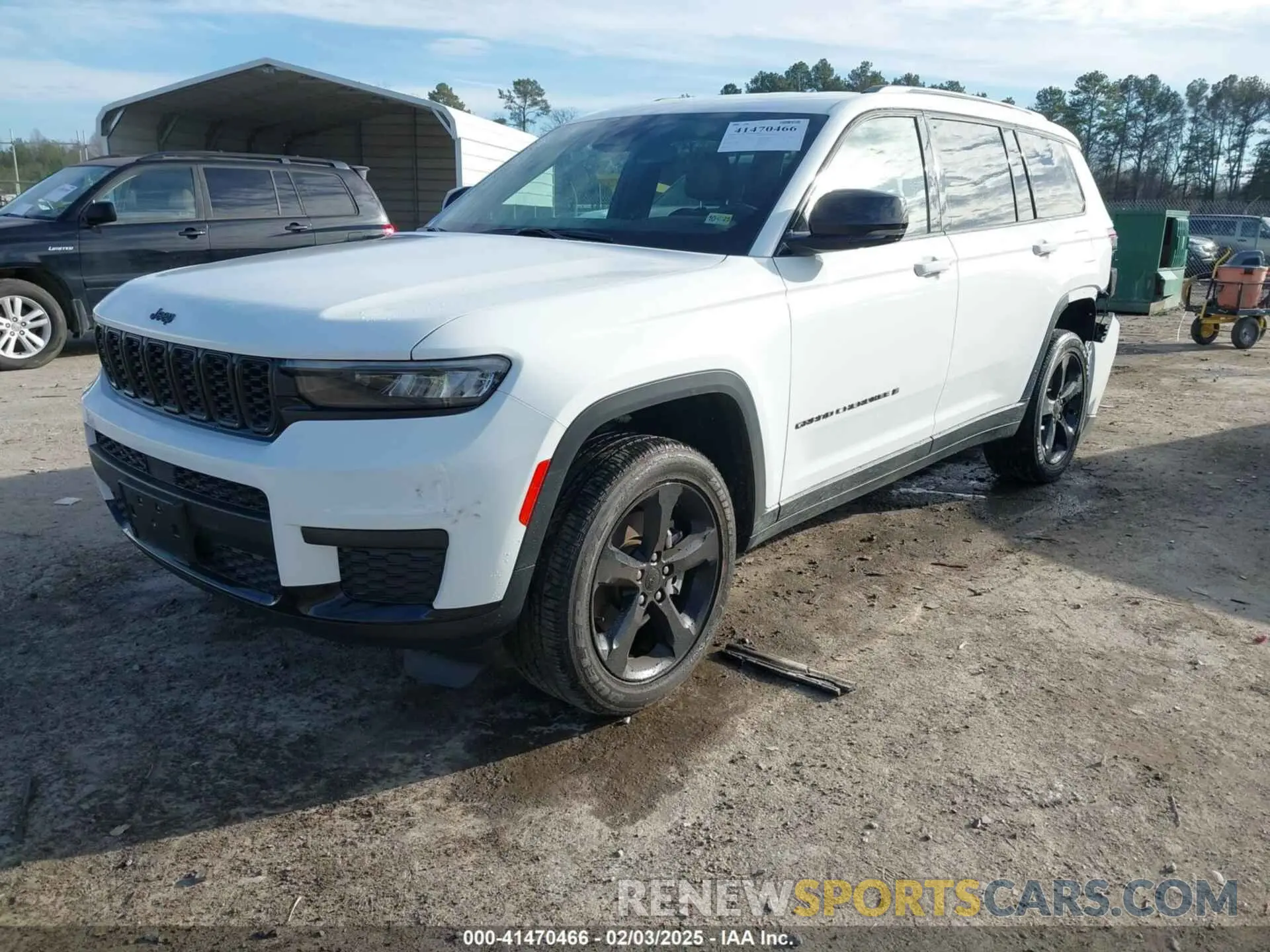 2 Photograph of a damaged car 1C4RJKAGXP8793041 JEEP GRAND CHEROKEE L 2023