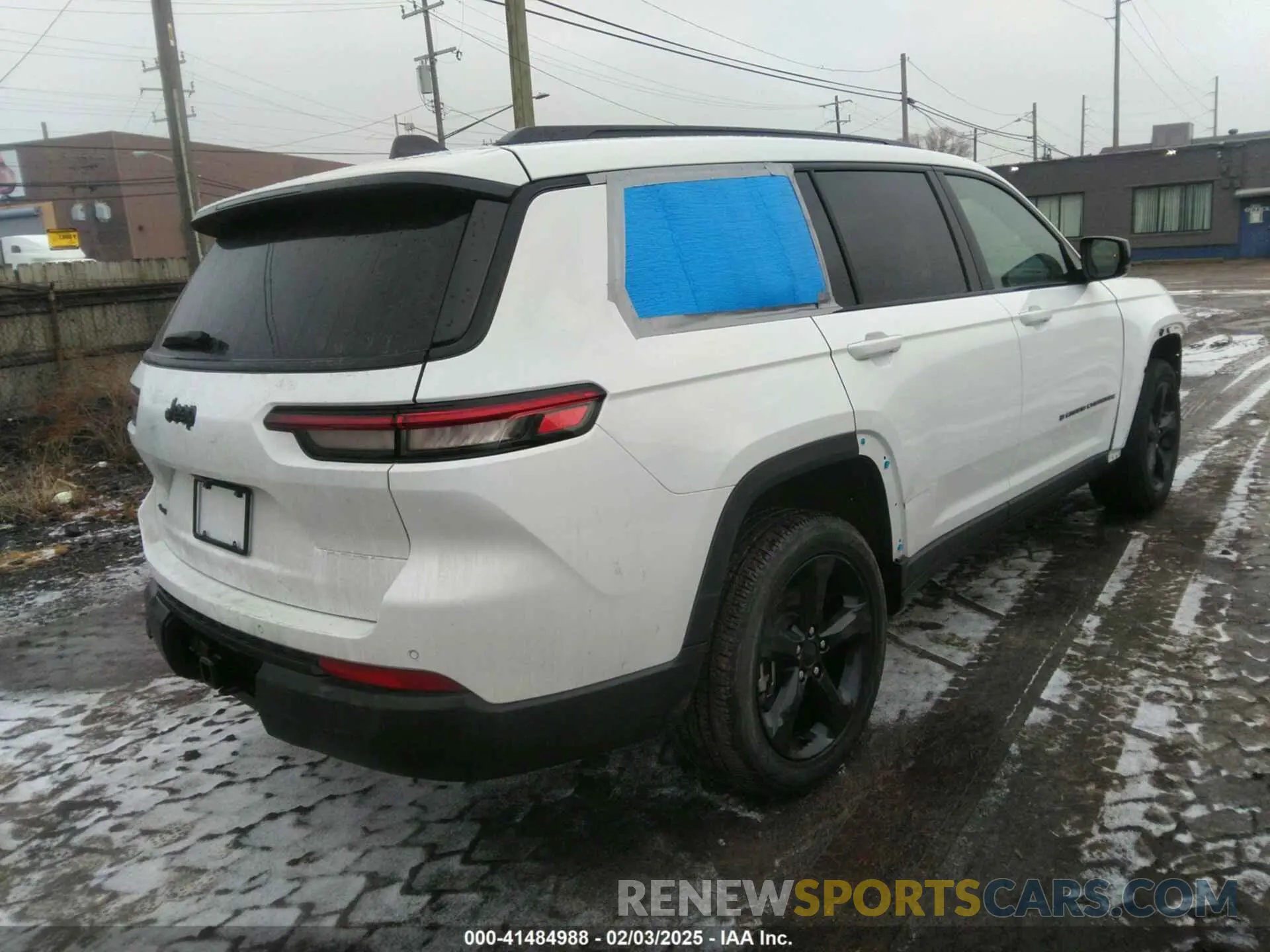 4 Photograph of a damaged car 1C4RJKAGXP8869728 JEEP GRAND CHEROKEE L 2023