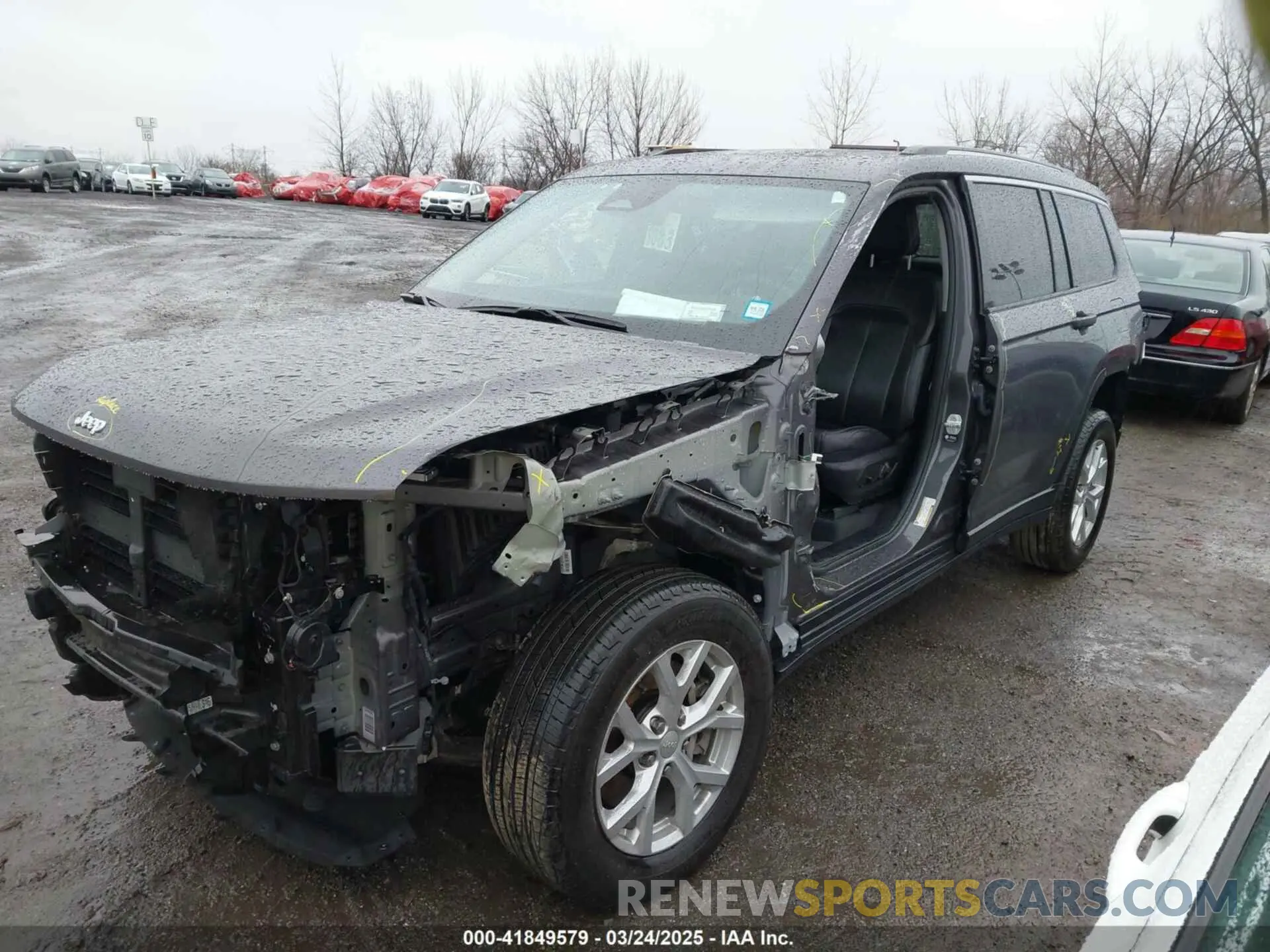 2 Photograph of a damaged car 1C4RJKBG0P8819760 JEEP GRAND CHEROKEE L 2023