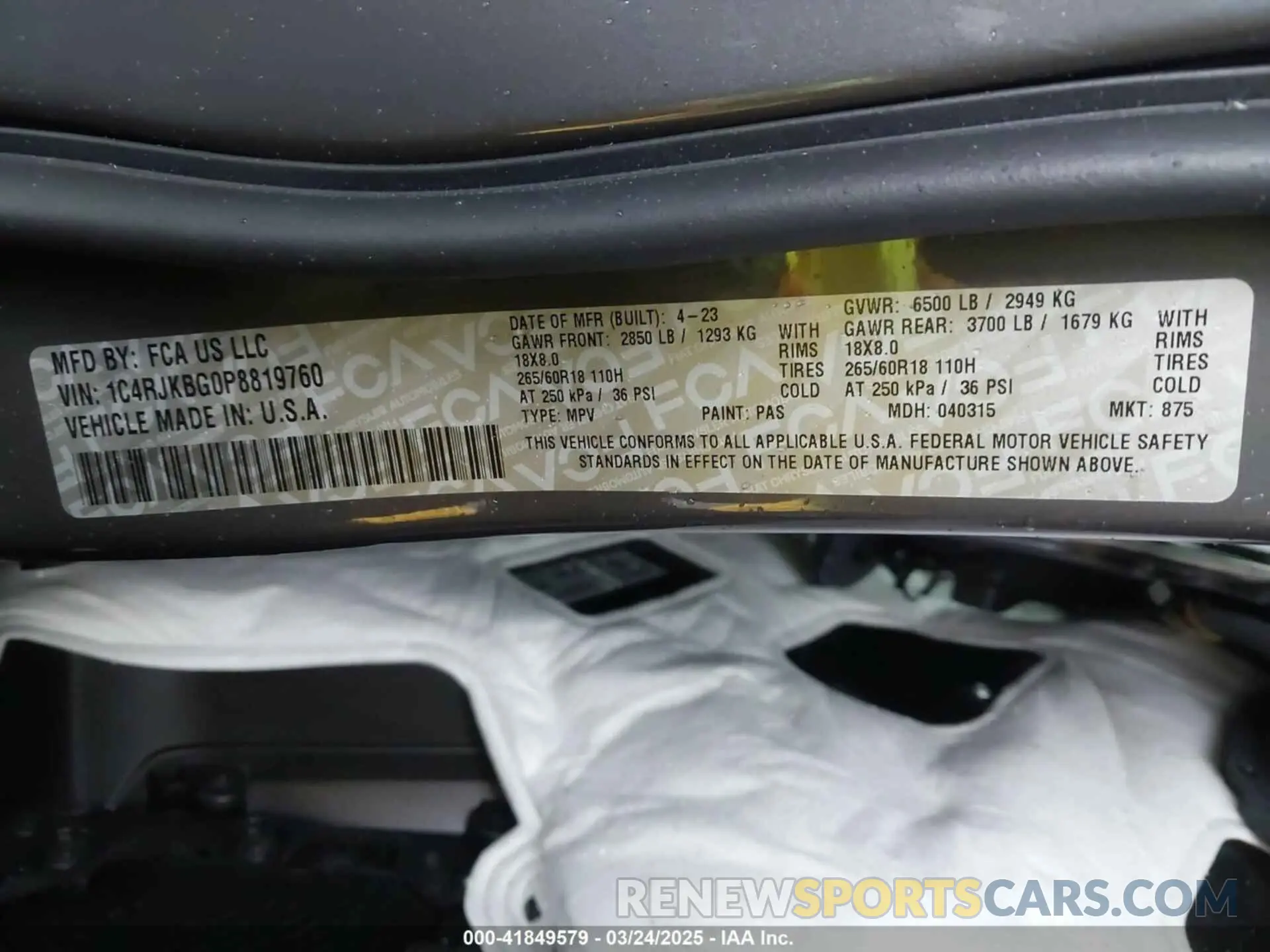 9 Photograph of a damaged car 1C4RJKBG0P8819760 JEEP GRAND CHEROKEE L 2023