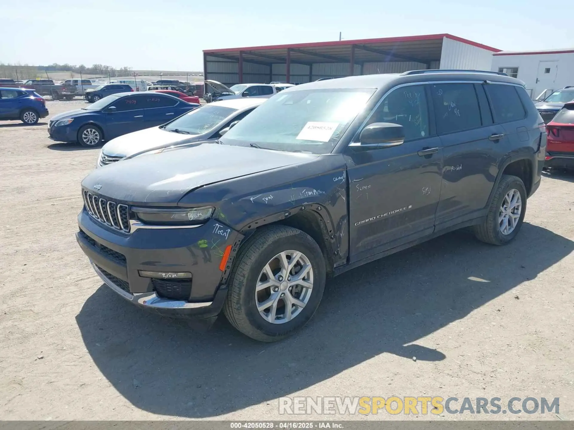 2 Photograph of a damaged car 1C4RJKBG0P8844562 JEEP GRAND CHEROKEE L 2023