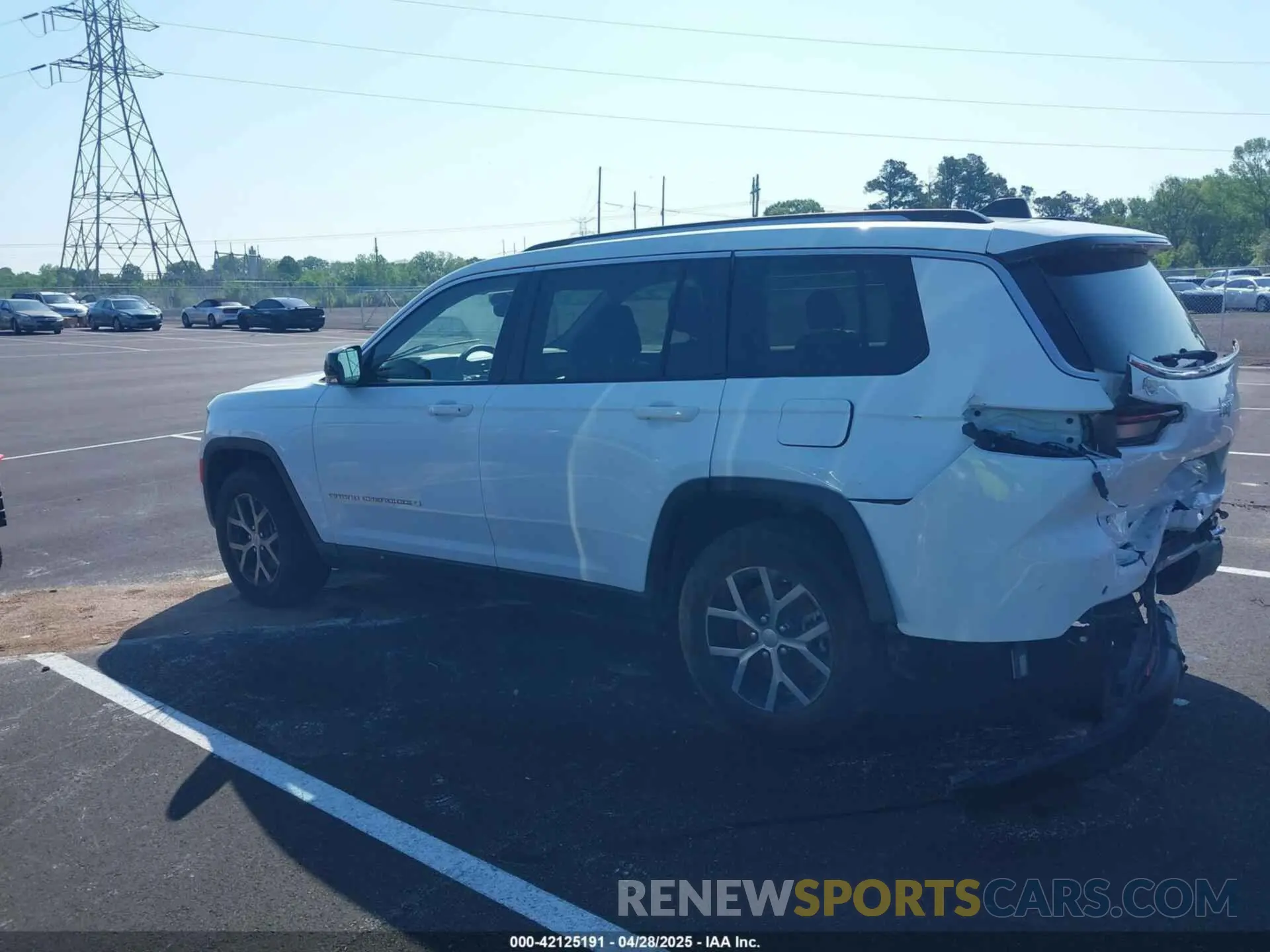 14 Photograph of a damaged car 1C4RJKBG2P8793419 JEEP GRAND CHEROKEE L 2023