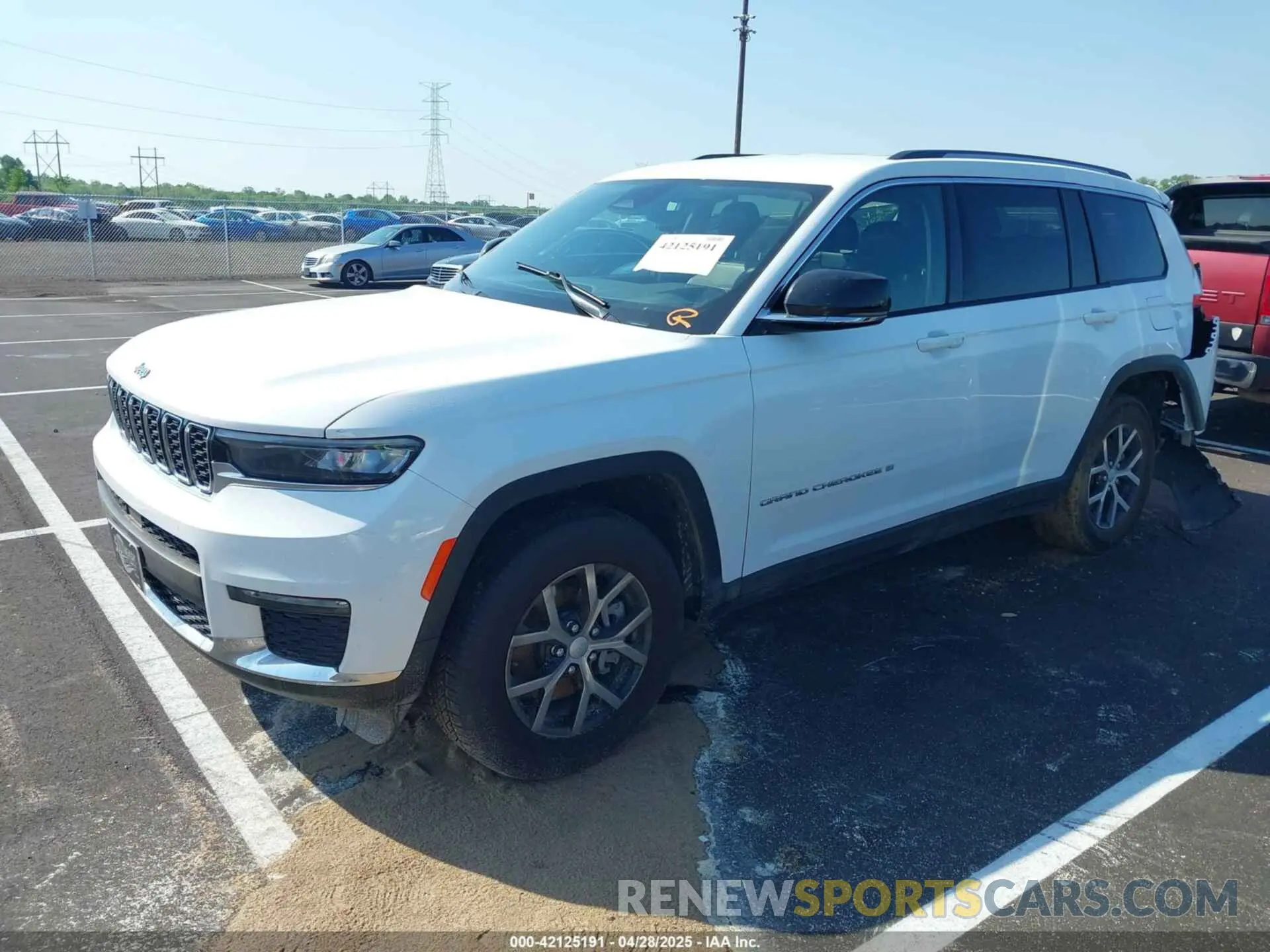 2 Photograph of a damaged car 1C4RJKBG2P8793419 JEEP GRAND CHEROKEE L 2023