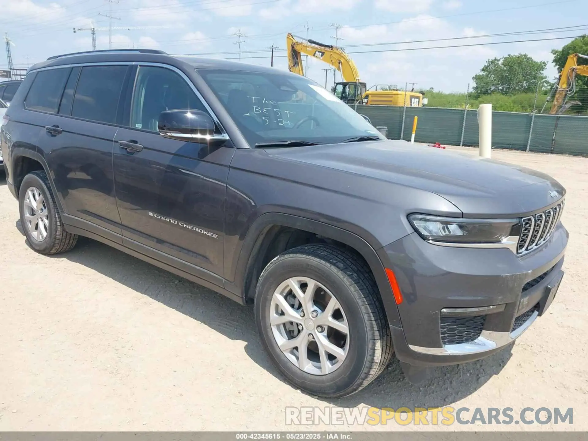1 Photograph of a damaged car 1C4RJKBG2P8886358 JEEP GRAND CHEROKEE L 2023