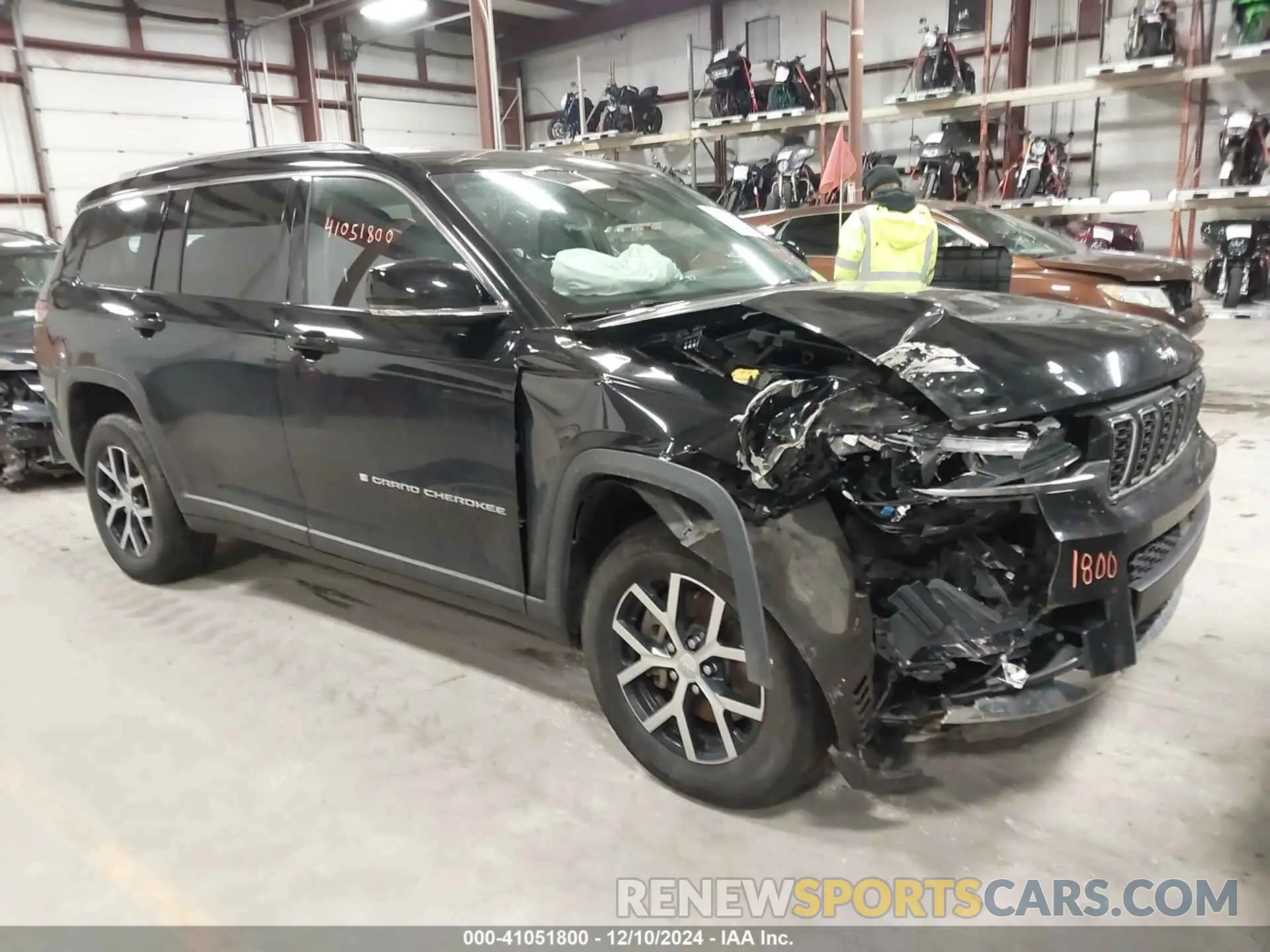1 Photograph of a damaged car 1C4RJKBG5P8799134 JEEP GRAND CHEROKEE L 2023