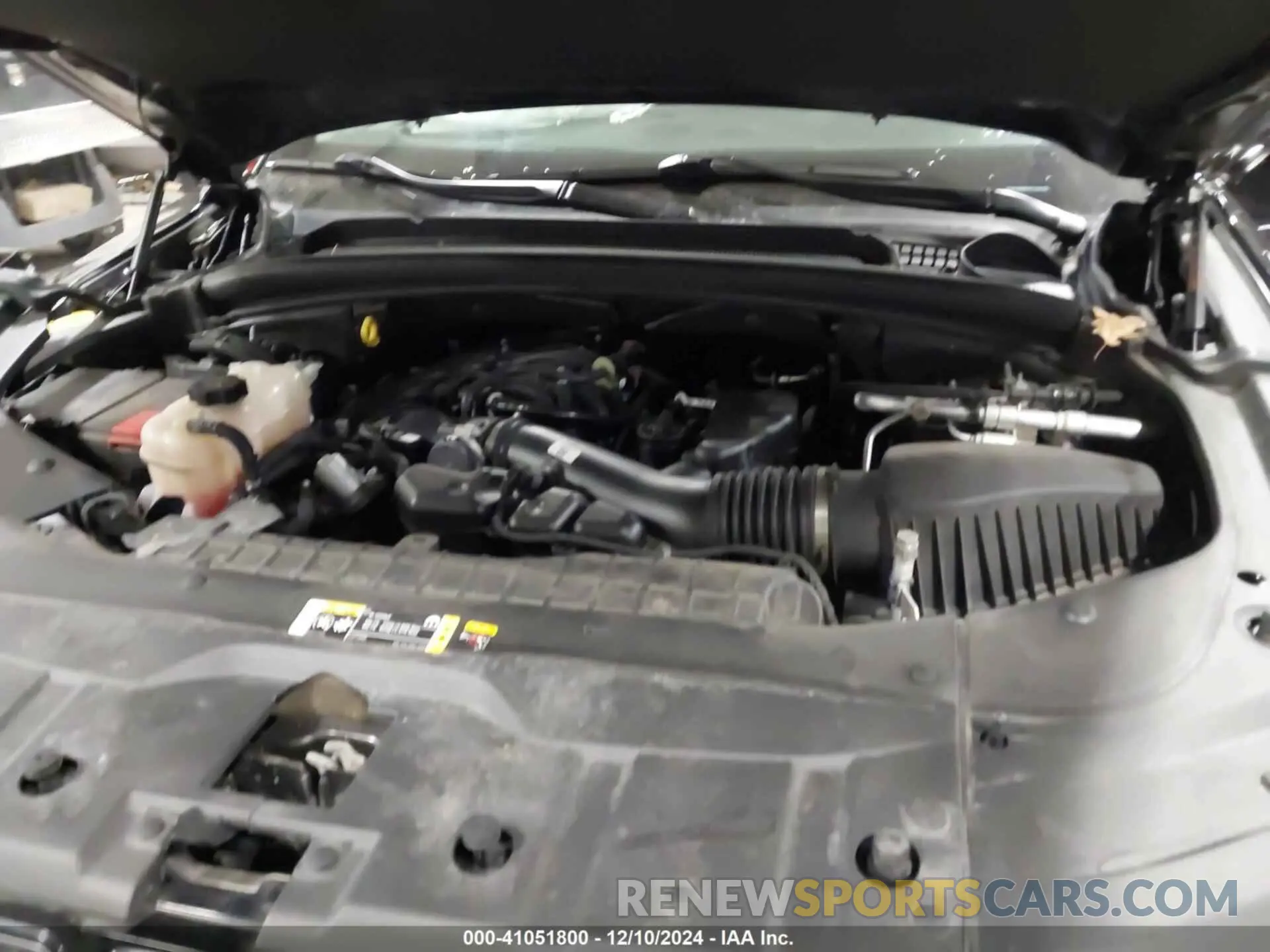 10 Photograph of a damaged car 1C4RJKBG5P8799134 JEEP GRAND CHEROKEE L 2023