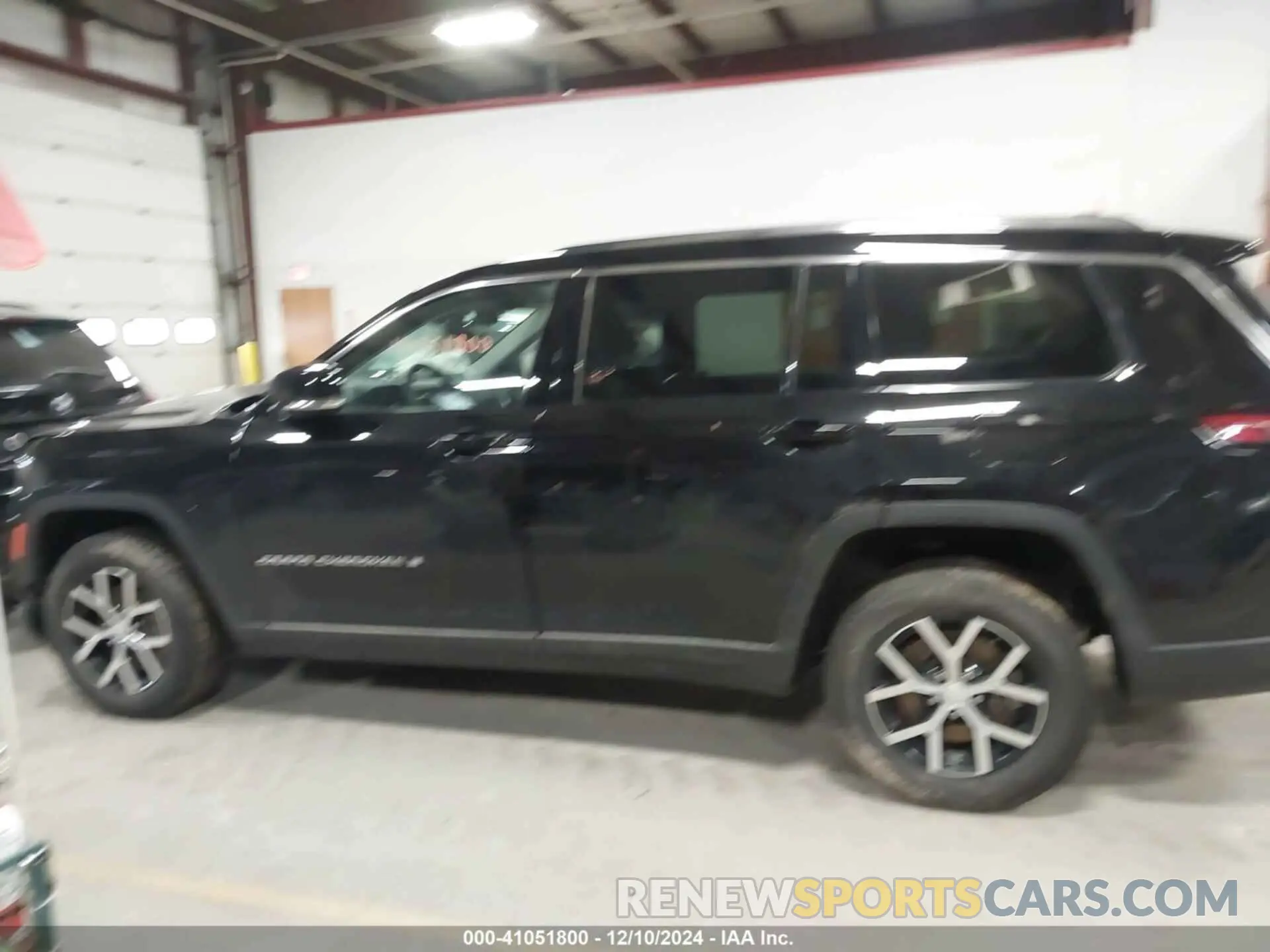 14 Photograph of a damaged car 1C4RJKBG5P8799134 JEEP GRAND CHEROKEE L 2023