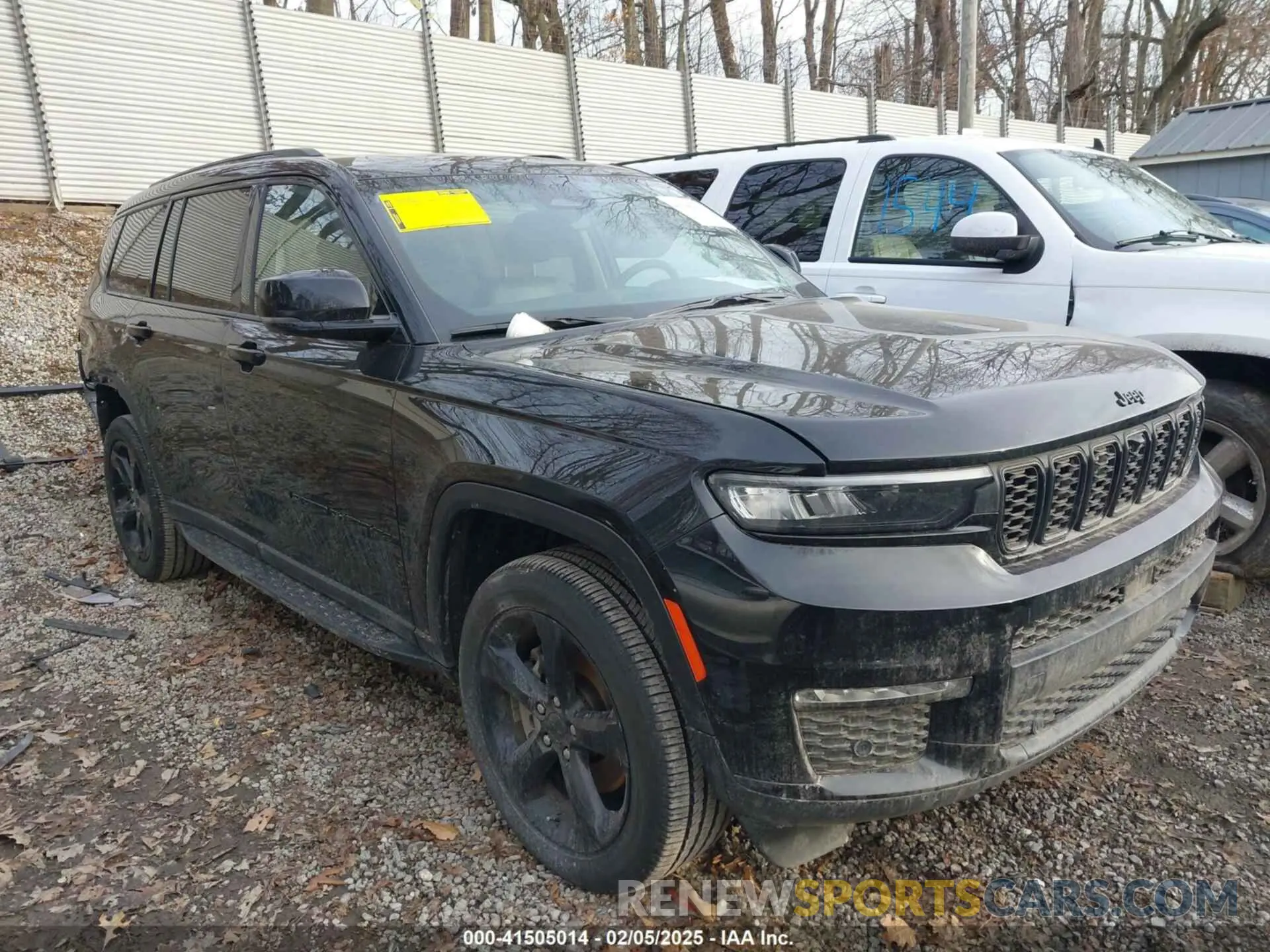 1 Photograph of a damaged car 1C4RJKBG8P8778147 JEEP GRAND CHEROKEE L 2023