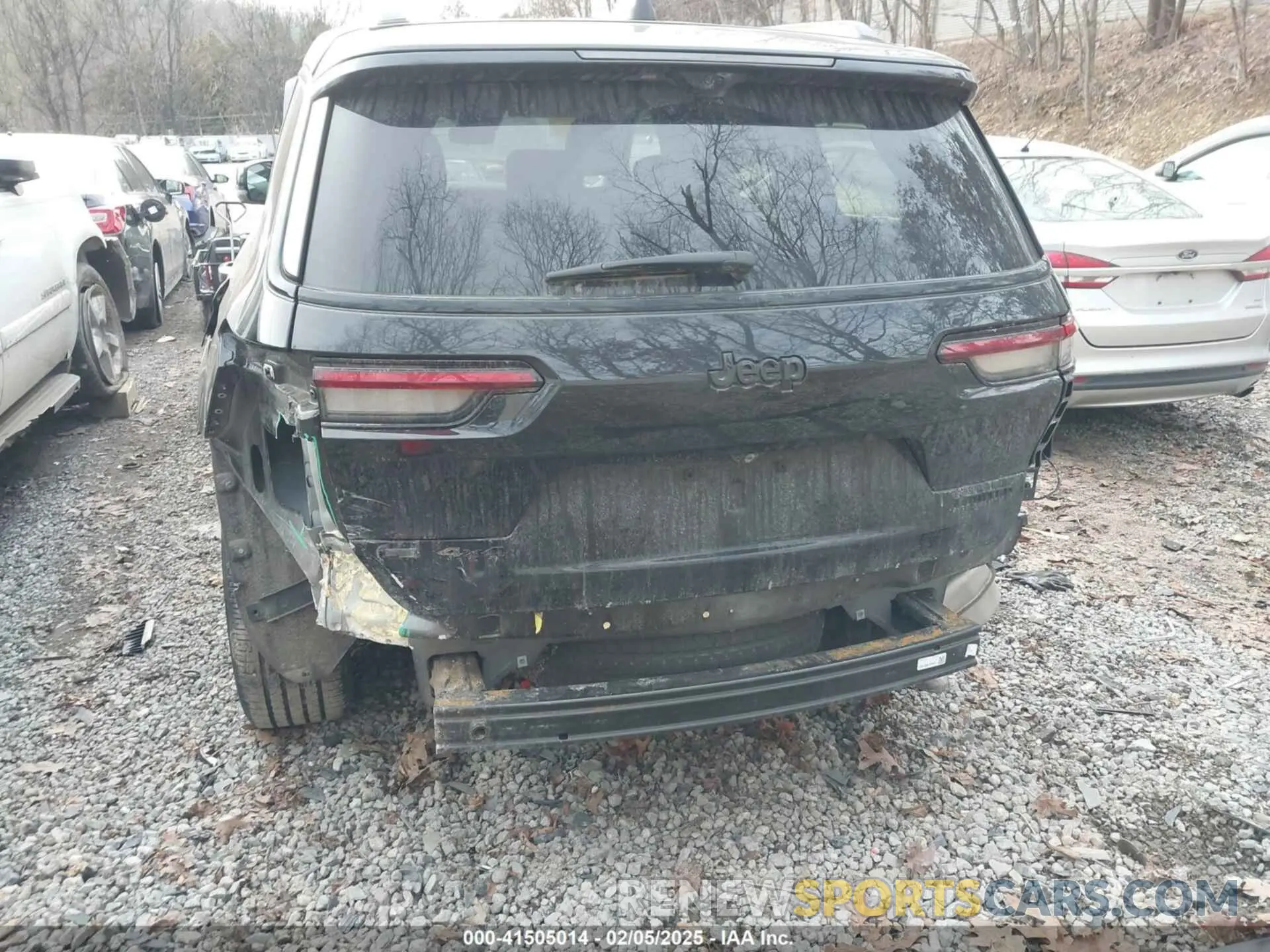 6 Photograph of a damaged car 1C4RJKBG8P8778147 JEEP GRAND CHEROKEE L 2023