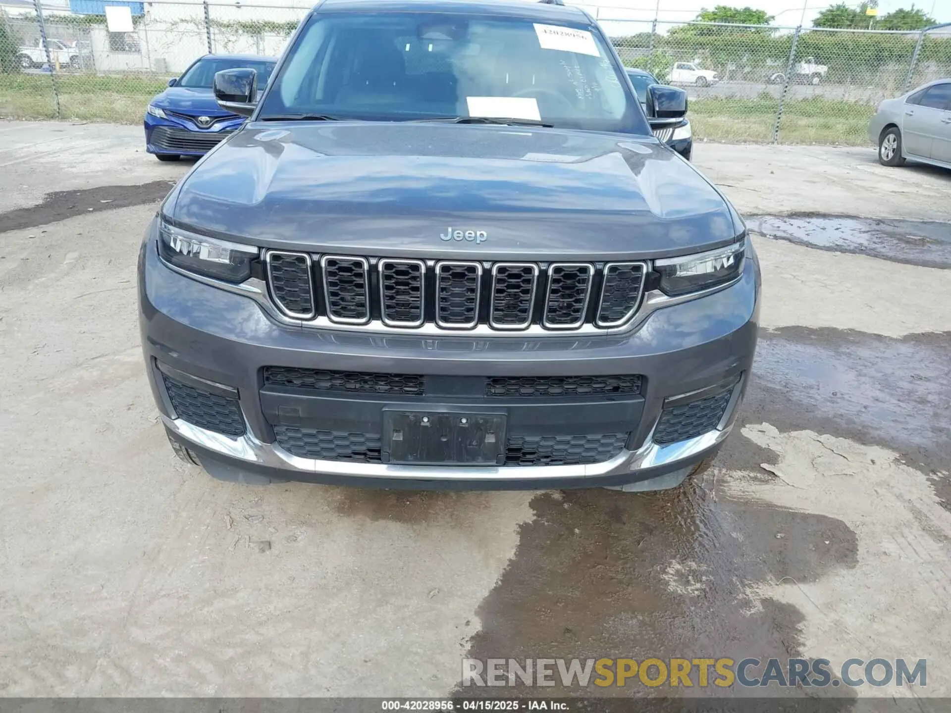 6 Photograph of a damaged car 1C4RJKBG8P8844678 JEEP GRAND CHEROKEE L 2023