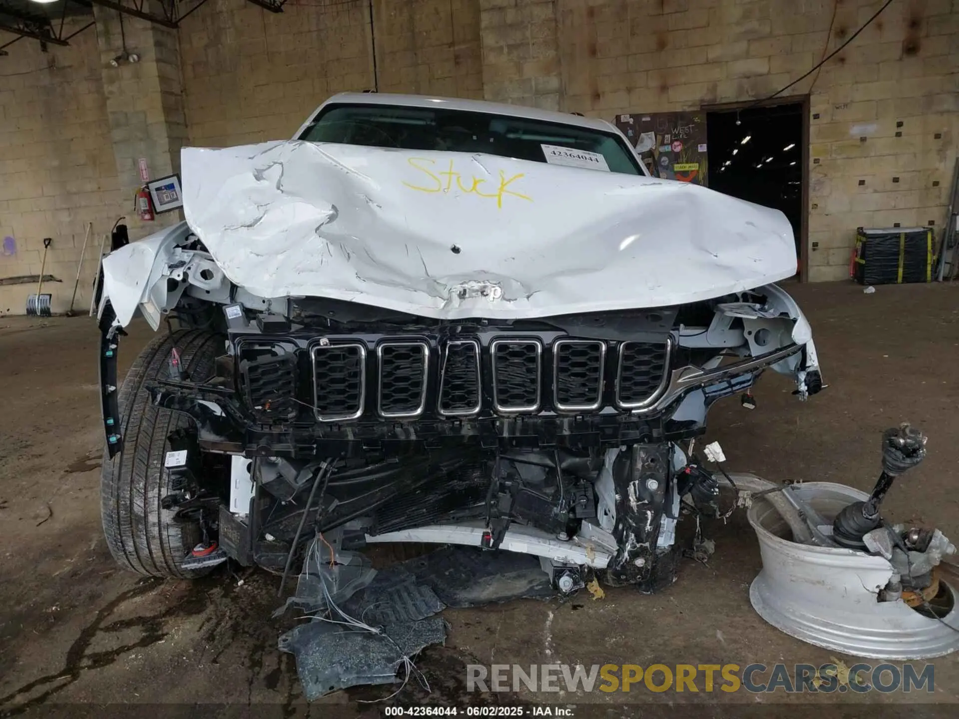 12 Photograph of a damaged car 1C4RJKBGXP8767666 JEEP GRAND CHEROKEE L 2023
