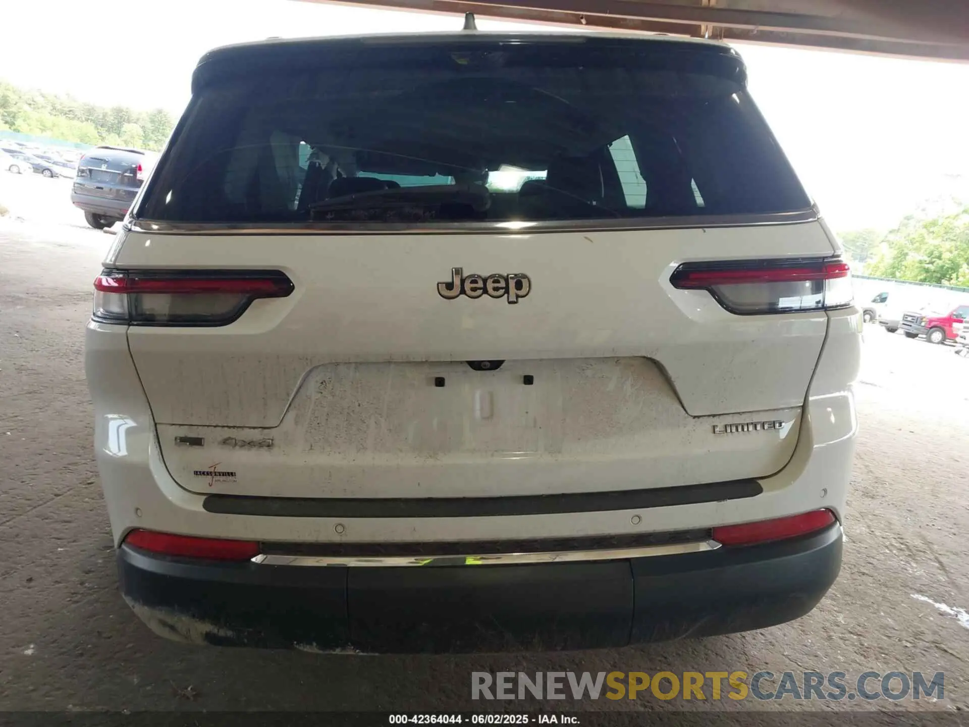 16 Photograph of a damaged car 1C4RJKBGXP8767666 JEEP GRAND CHEROKEE L 2023