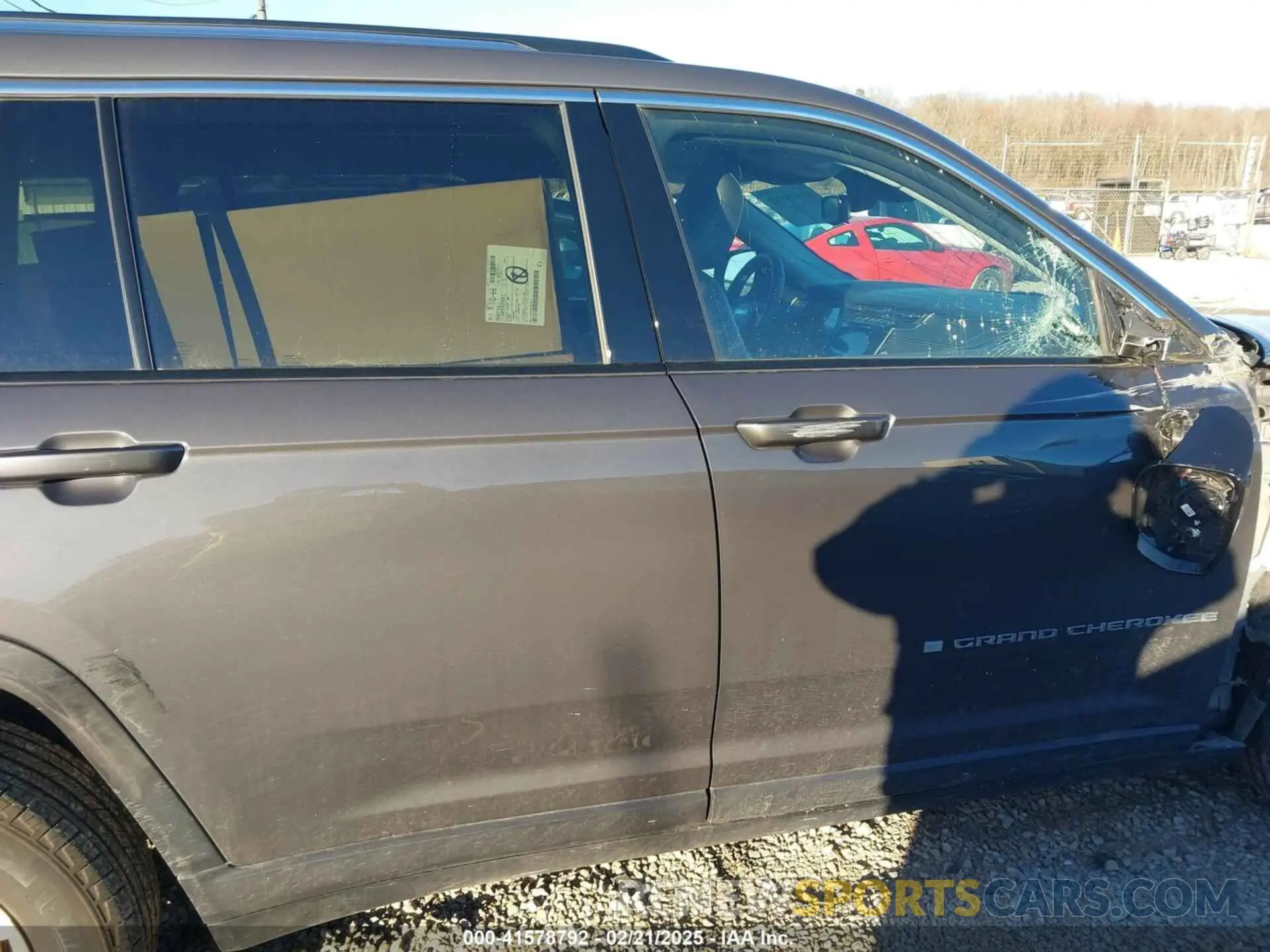 14 Photograph of a damaged car 1C4RJKBGXP8815733 JEEP GRAND CHEROKEE L 2023