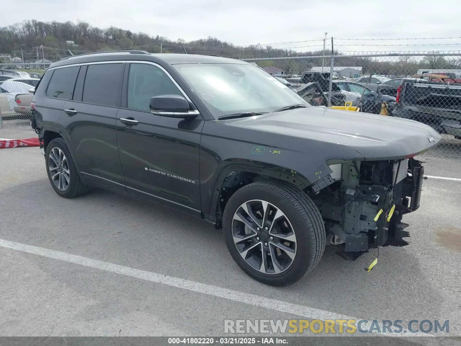 1 Photograph of a damaged car 1C4RJKDG6P8718591 JEEP GRAND CHEROKEE L 2023