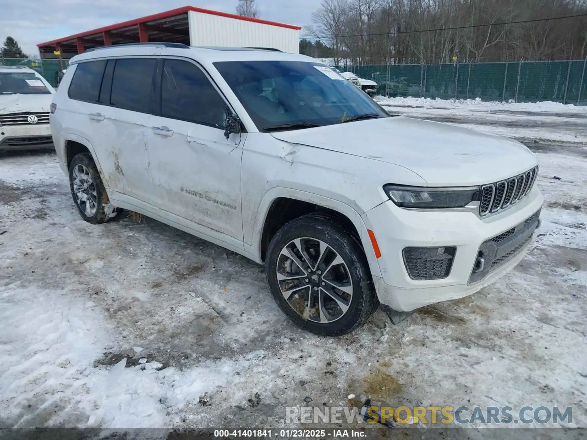 1 Photograph of a damaged car 1C4RJKDT7P8789523 JEEP GRAND CHEROKEE L 2023