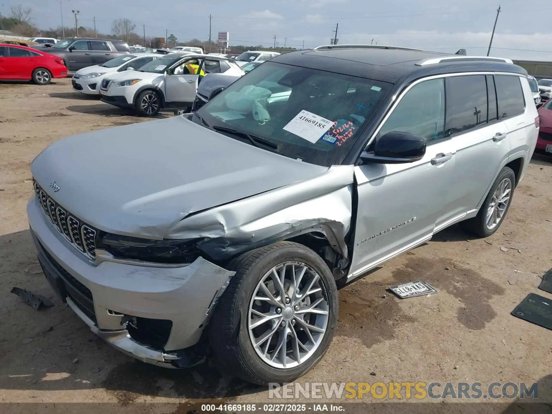 2 Photograph of a damaged car 1C4RJKEG7P8700759 JEEP GRAND CHEROKEE L 2023