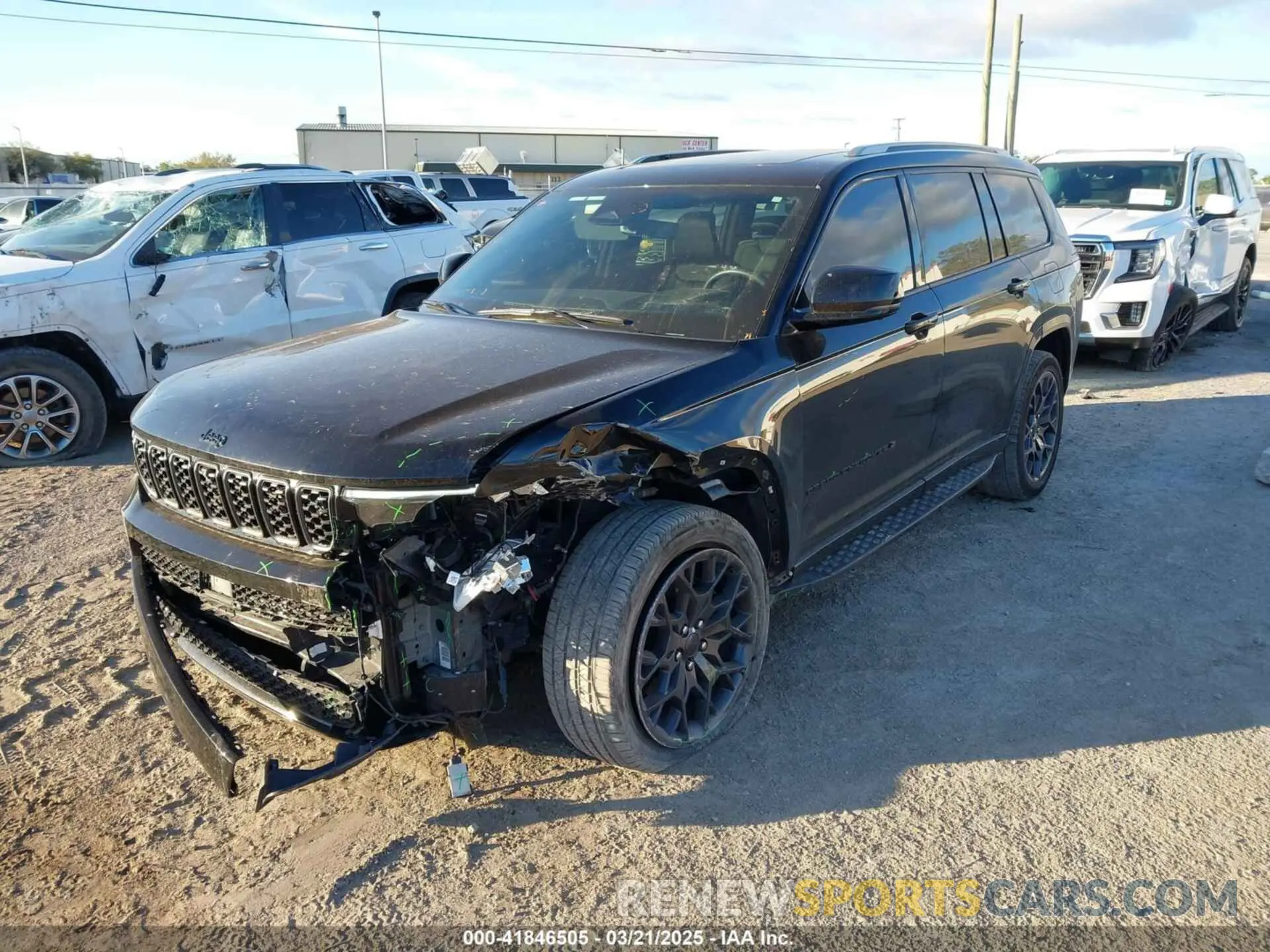 2 Photograph of a damaged car 1C4RJKEGXP8713909 JEEP GRAND CHEROKEE L 2023