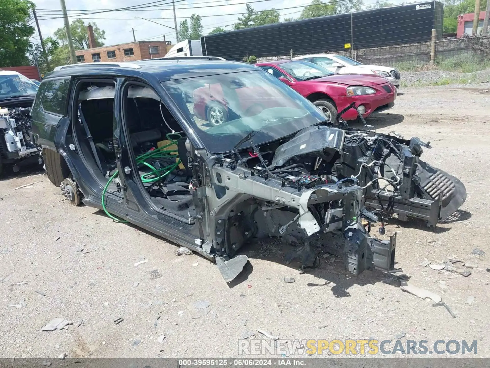 1 Photograph of a damaged car 1C4RJKET8P8108400 JEEP GRAND CHEROKEE L 2023