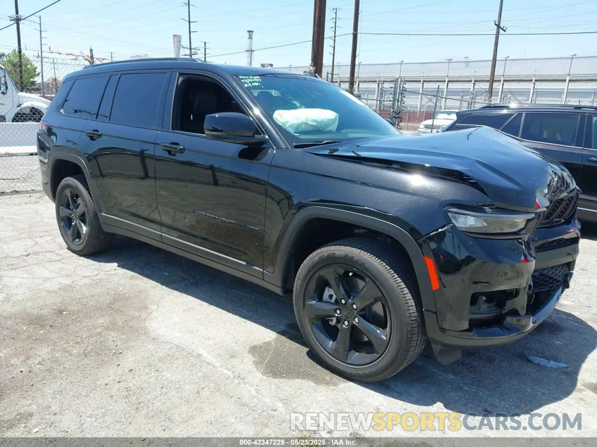 1 Photograph of a damaged car 1C4RJJAG0R8601865 JEEP GRAND CHEROKEE L 2024