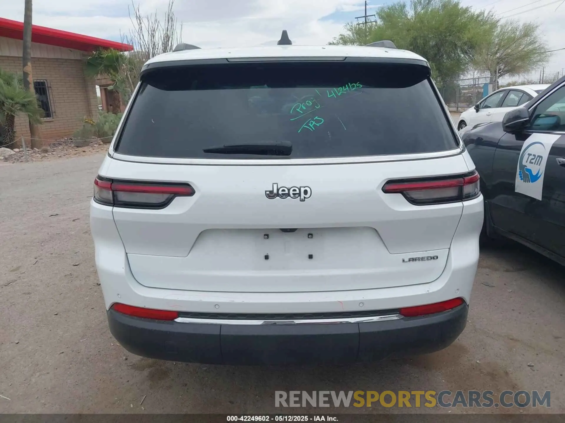 16 Photograph of a damaged car 1C4RJJAG1R8958326 JEEP GRAND CHEROKEE L 2024