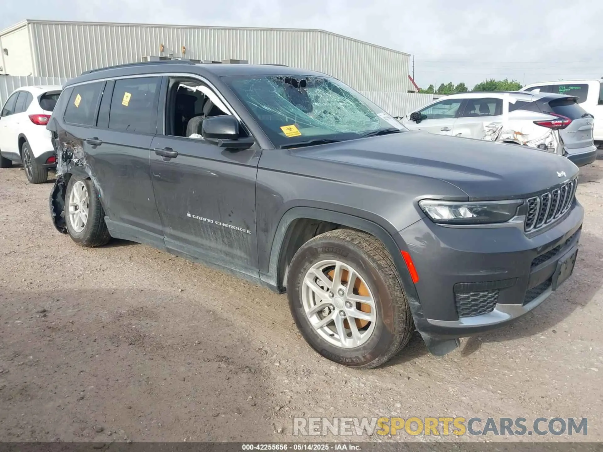 1 Photograph of a damaged car 1C4RJJAG7R8559355 JEEP GRAND CHEROKEE L 2024