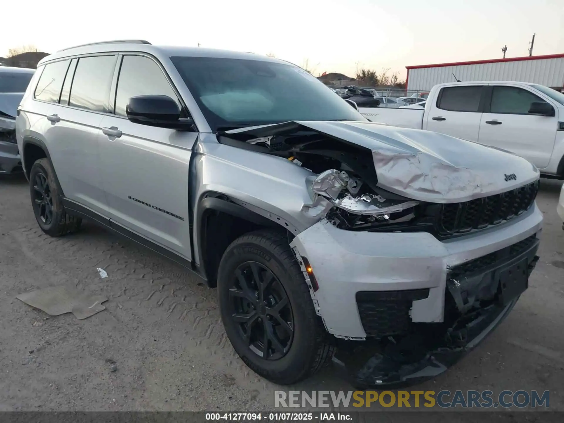 1 Photograph of a damaged car 1C4RJJAG9R8612184 JEEP GRAND CHEROKEE L 2024
