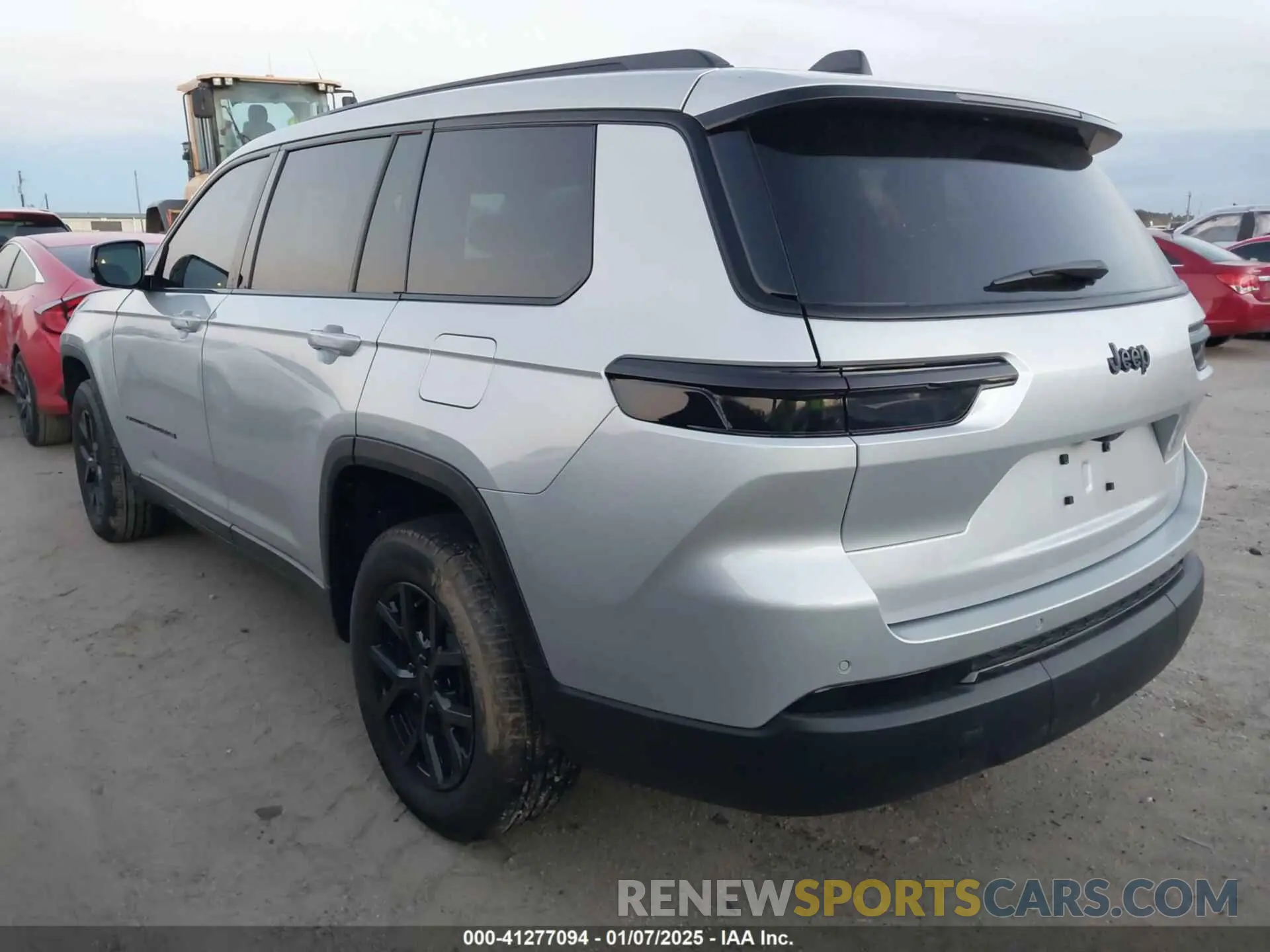3 Photograph of a damaged car 1C4RJJAG9R8612184 JEEP GRAND CHEROKEE L 2024
