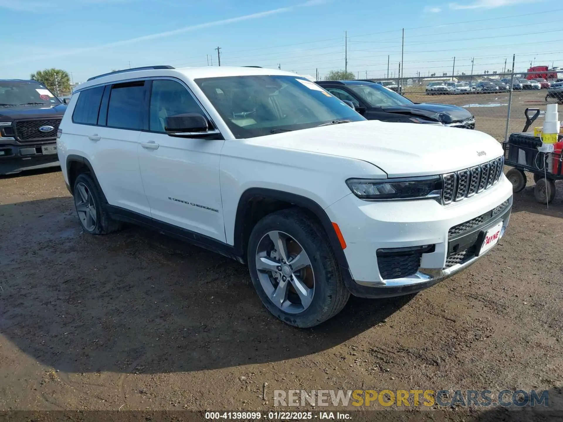 1 Photograph of a damaged car 1C4RJJBG0R8945534 JEEP GRAND CHEROKEE L 2024